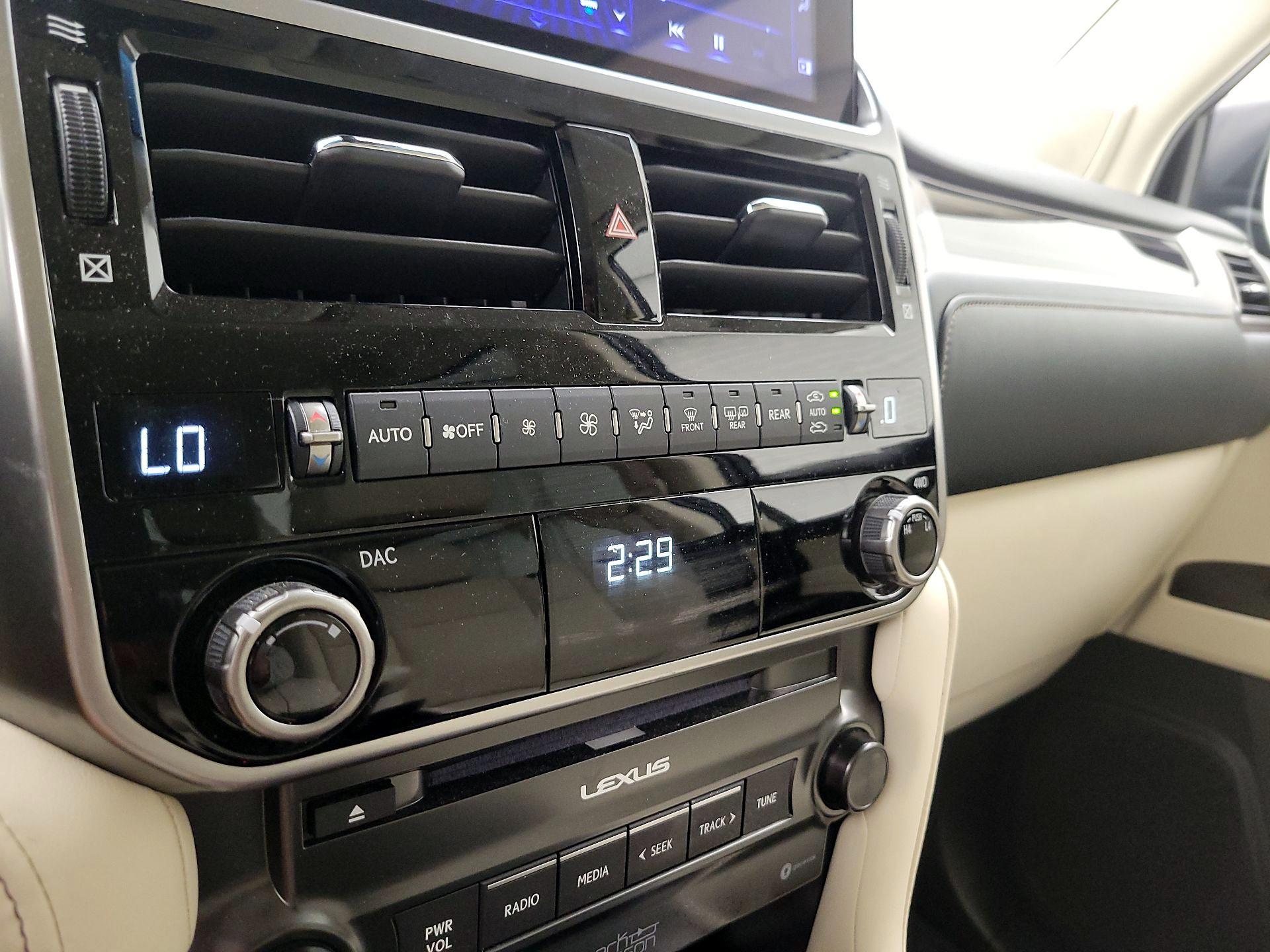 Thumbnail: 2022 Lexus GX - 17