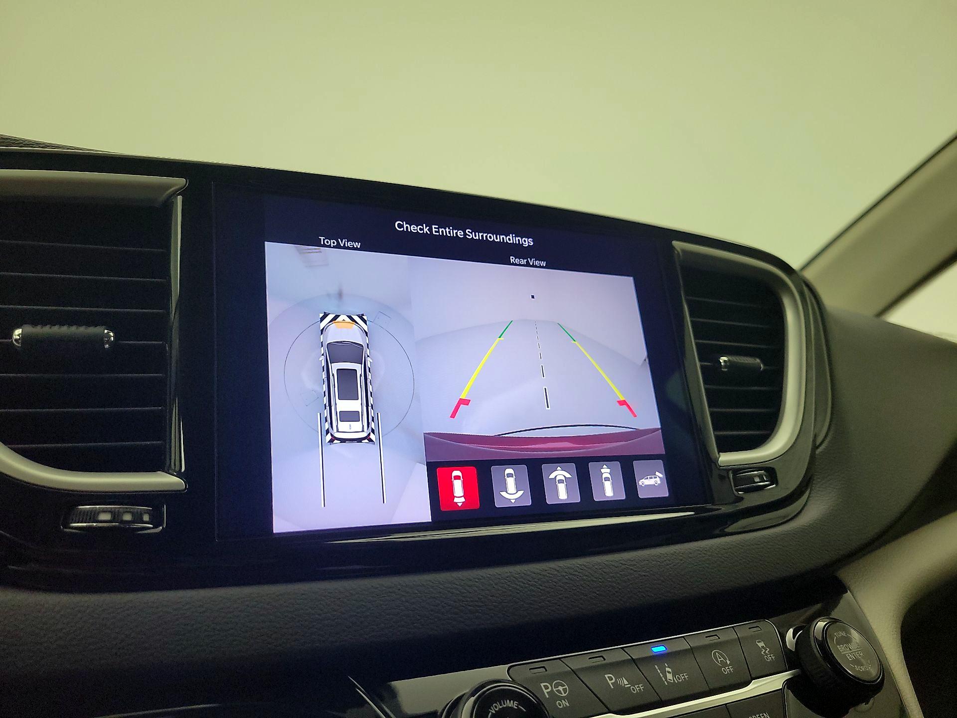 Thumbnail: 2022 Chrysler Pacifica - 15