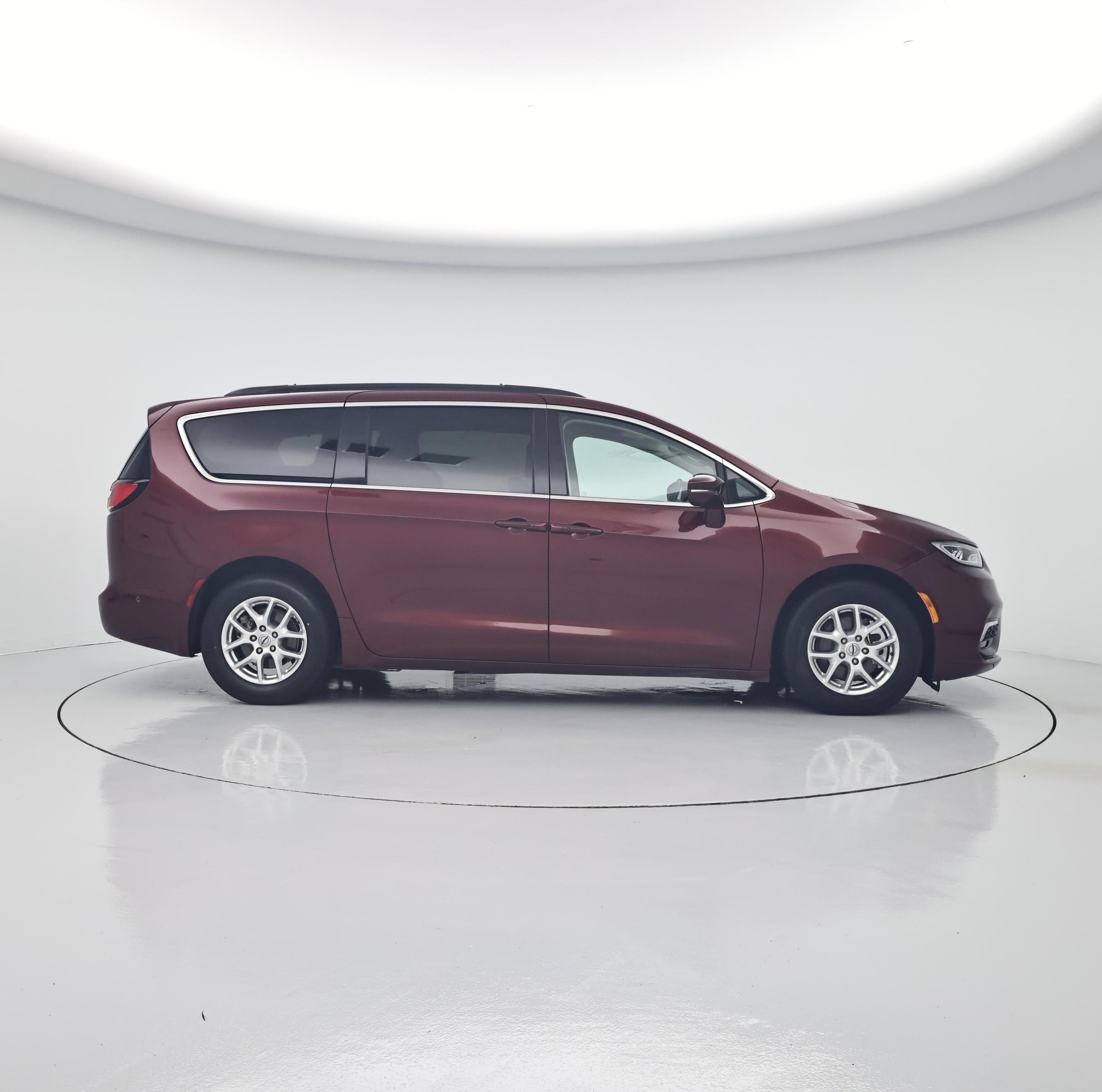 Thumbnail: 2022 Chrysler Pacifica - 7