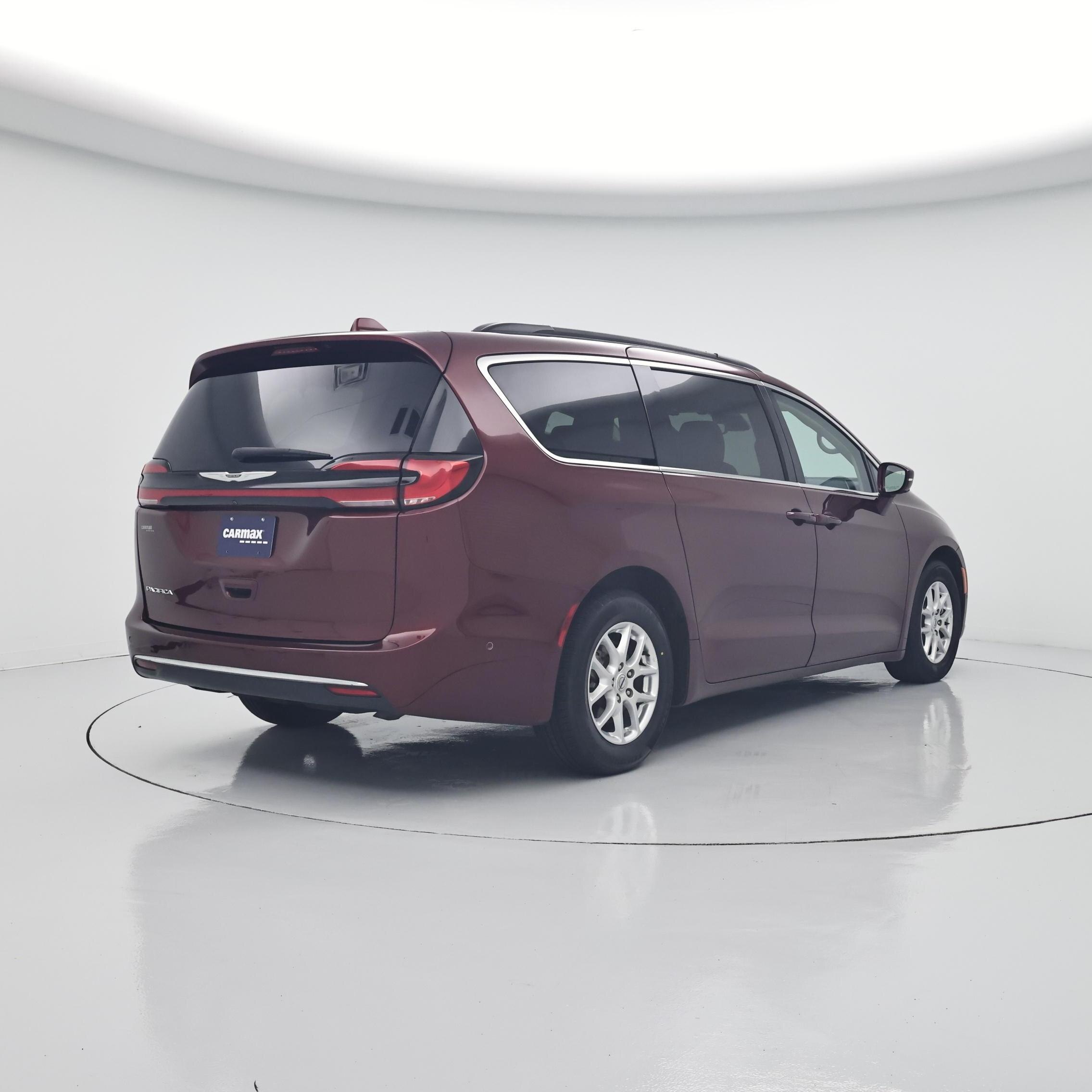 Thumbnail: 2022 Chrysler Pacifica - 8