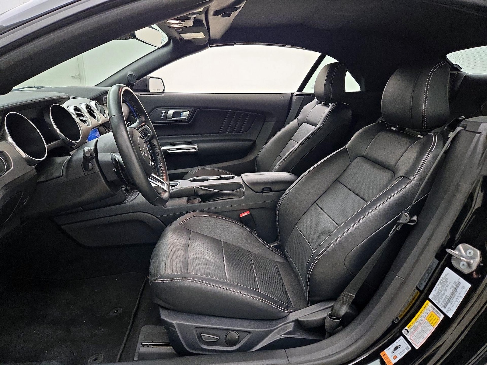2021 Ford Mustang GT Premium - Photo 12