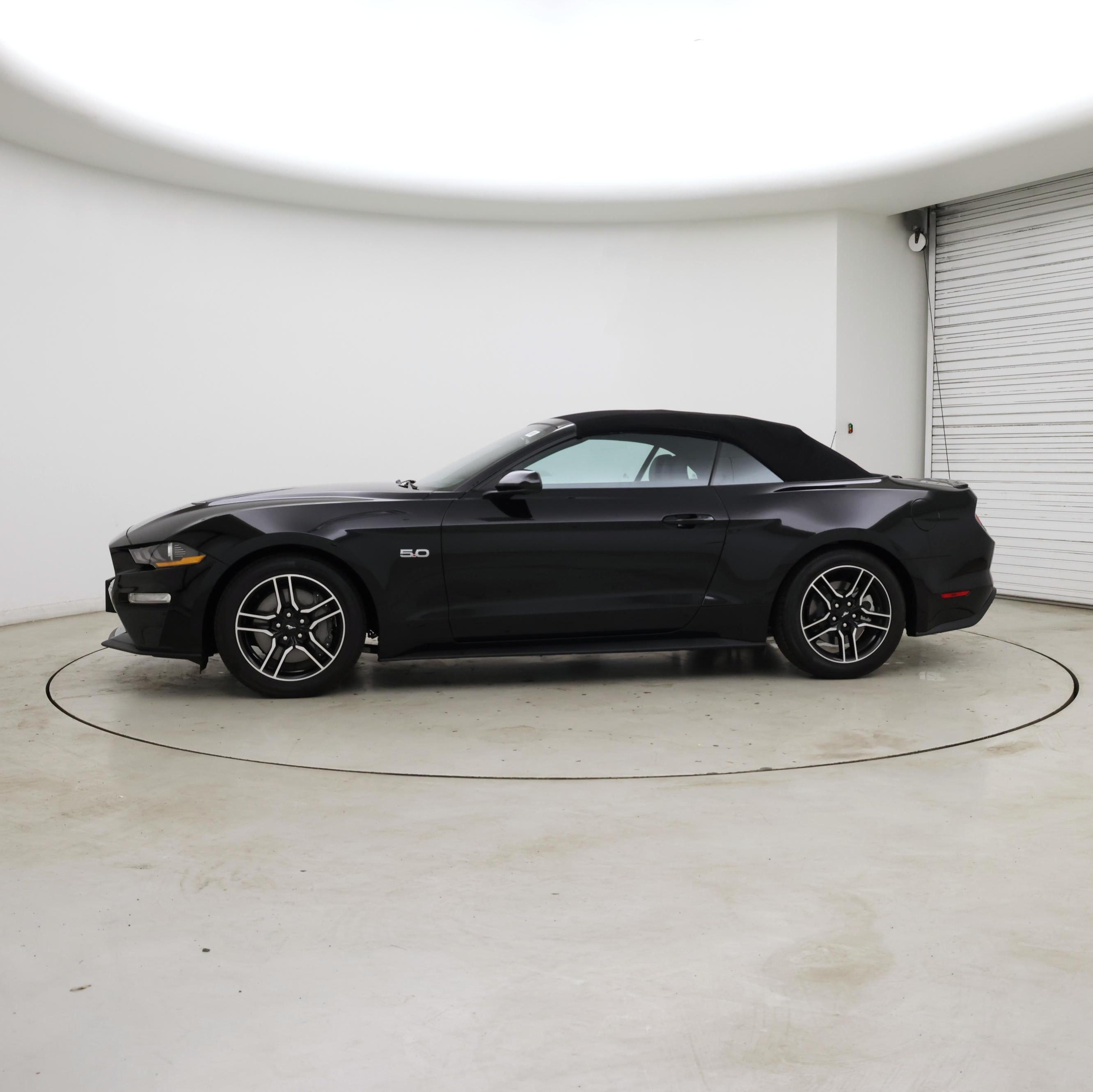 Thumbnail: 2021 Ford Mustang - 3