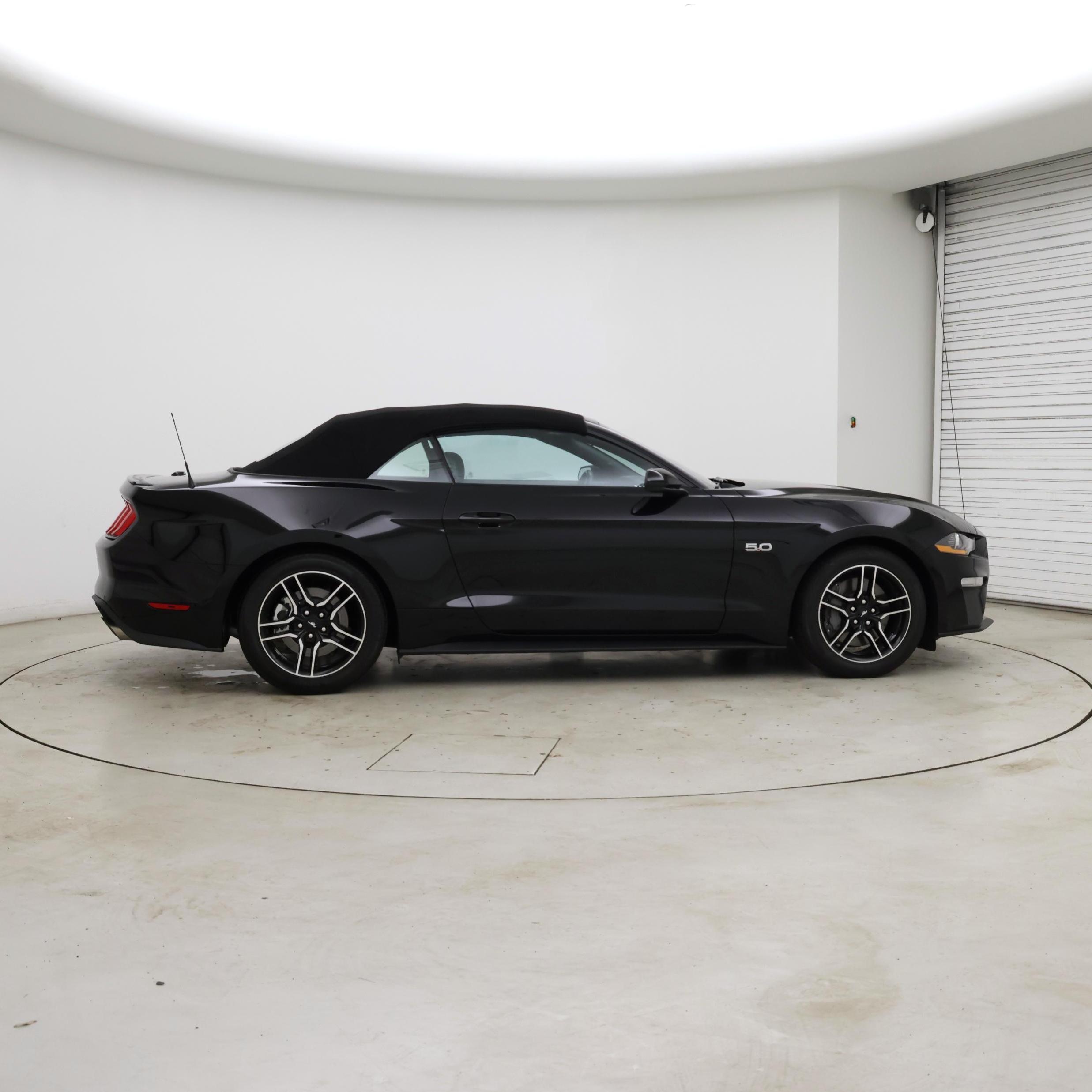 Thumbnail: 2021 Ford Mustang - 7