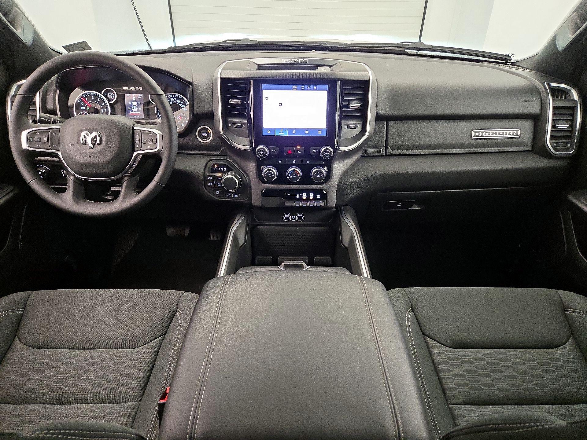 Thumbnail: 2025 RAM 1500 - 9