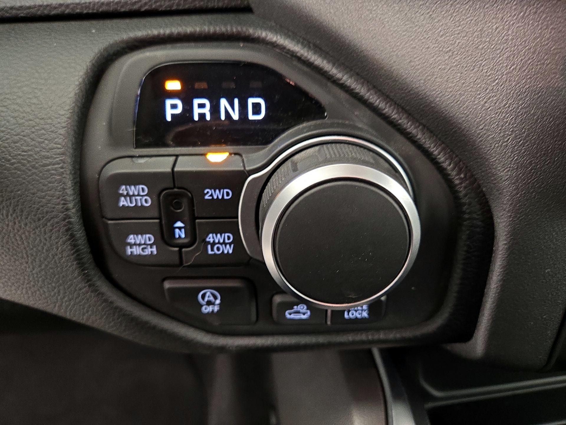 Thumbnail: 2025 RAM 1500 - 17