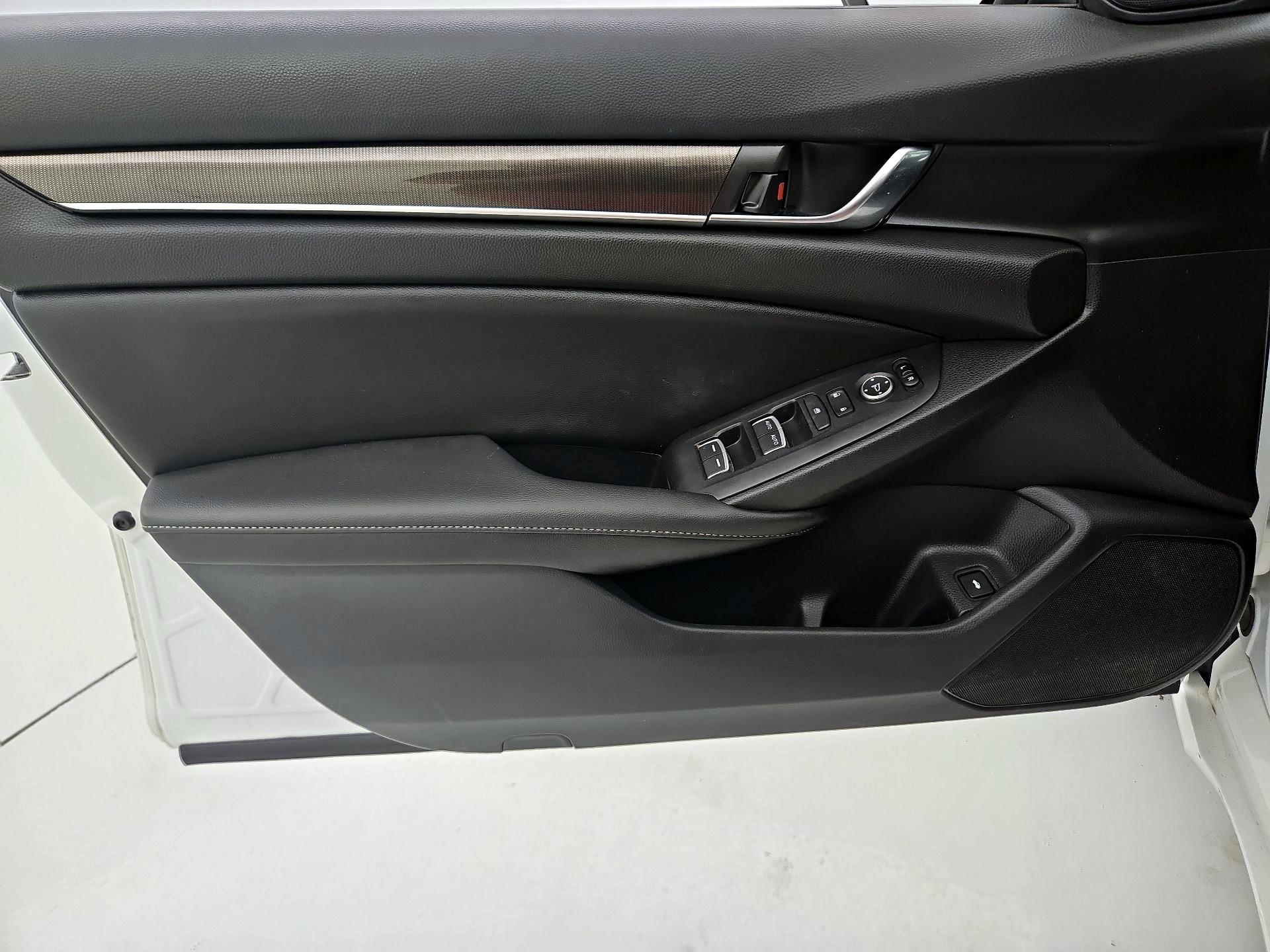 Thumbnail: 2022 Honda Accord - 12