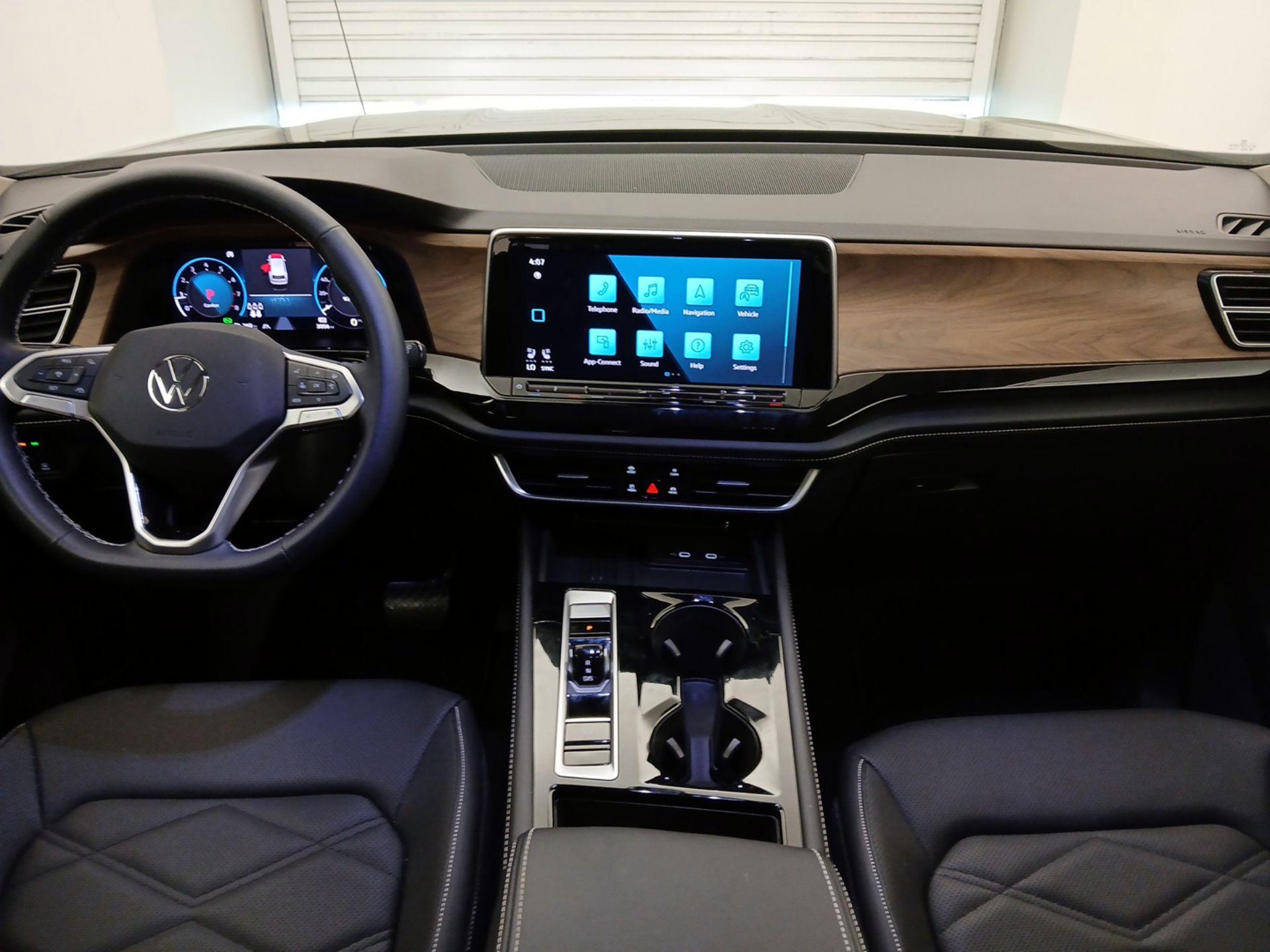 Thumbnail: 2025 Volkswagen Atlas - 9