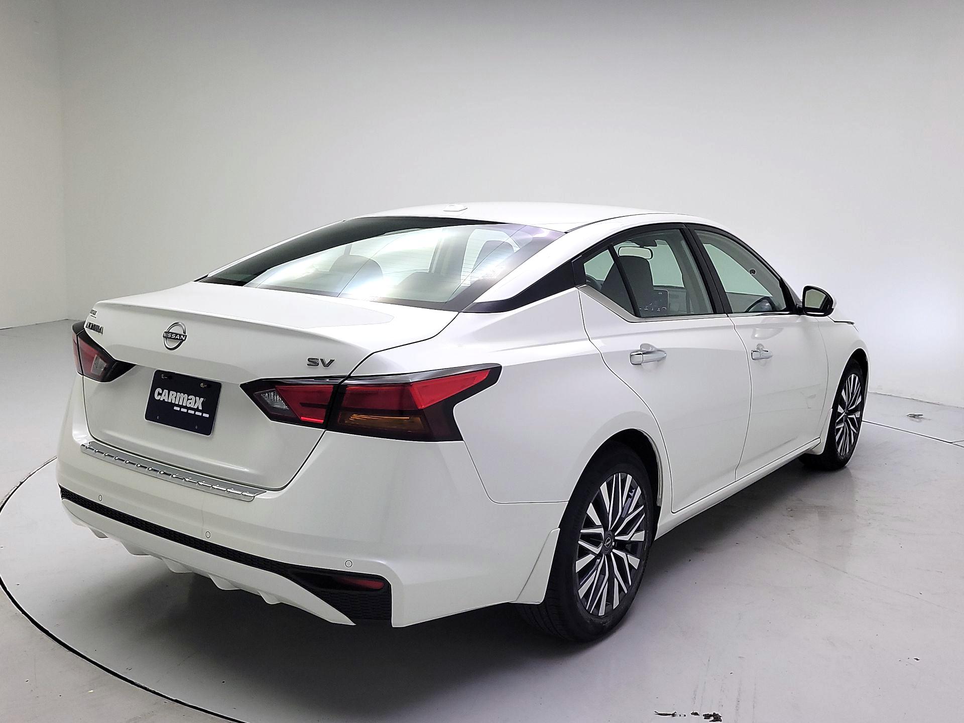 Thumbnail: 2023 Nissan Altima - 5