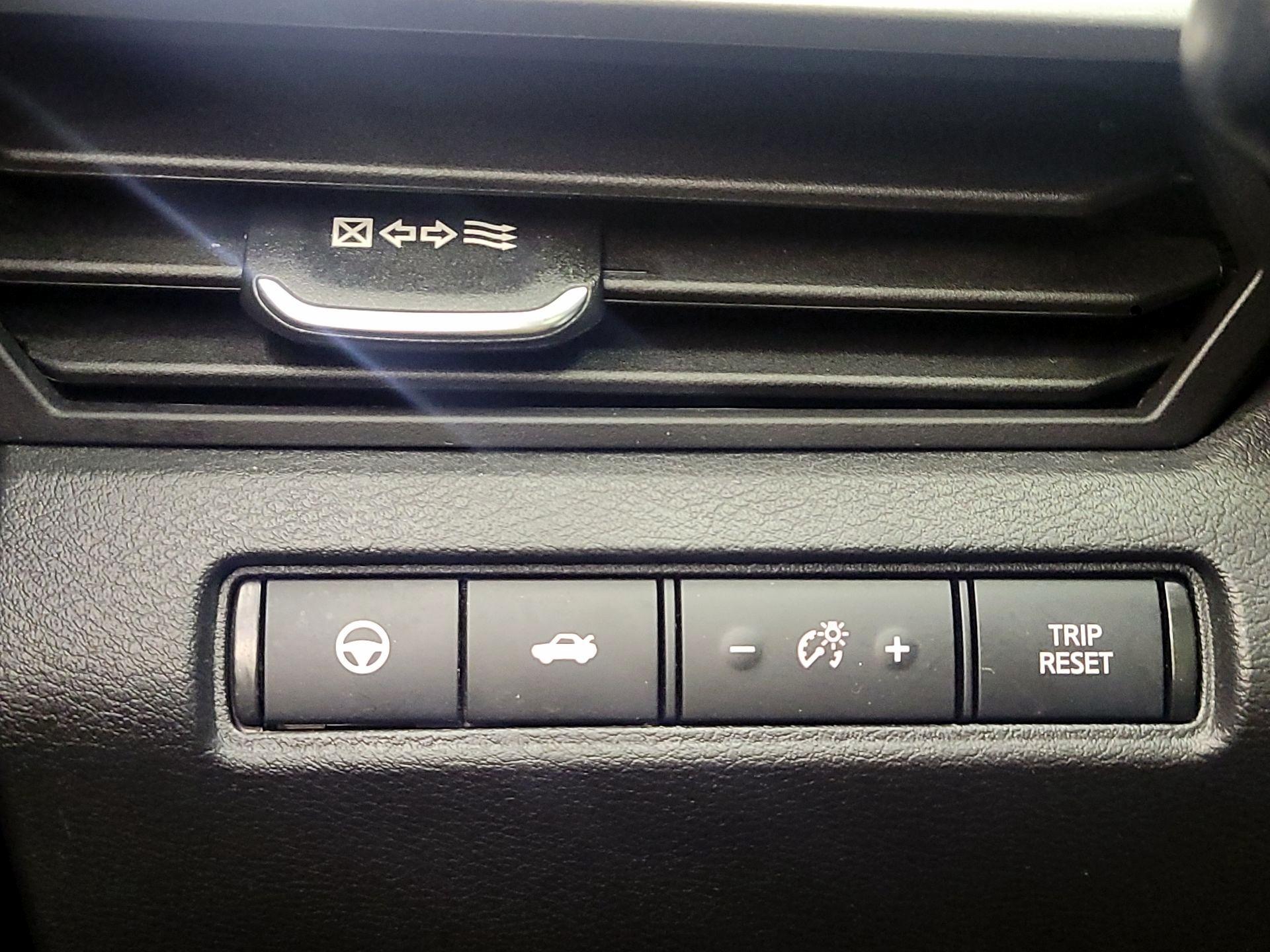 Thumbnail: 2023 Nissan Altima - 11