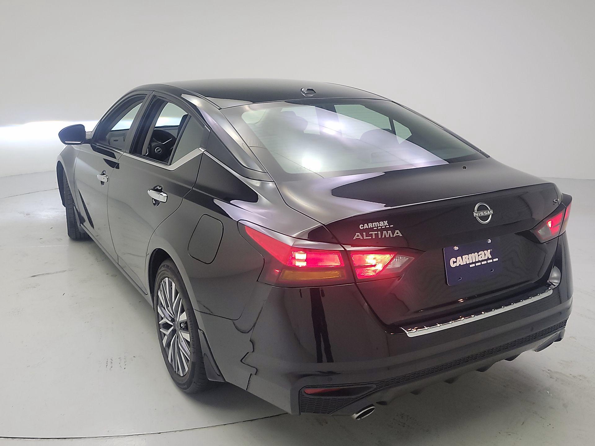 Thumbnail: 2023 Nissan Altima - 7