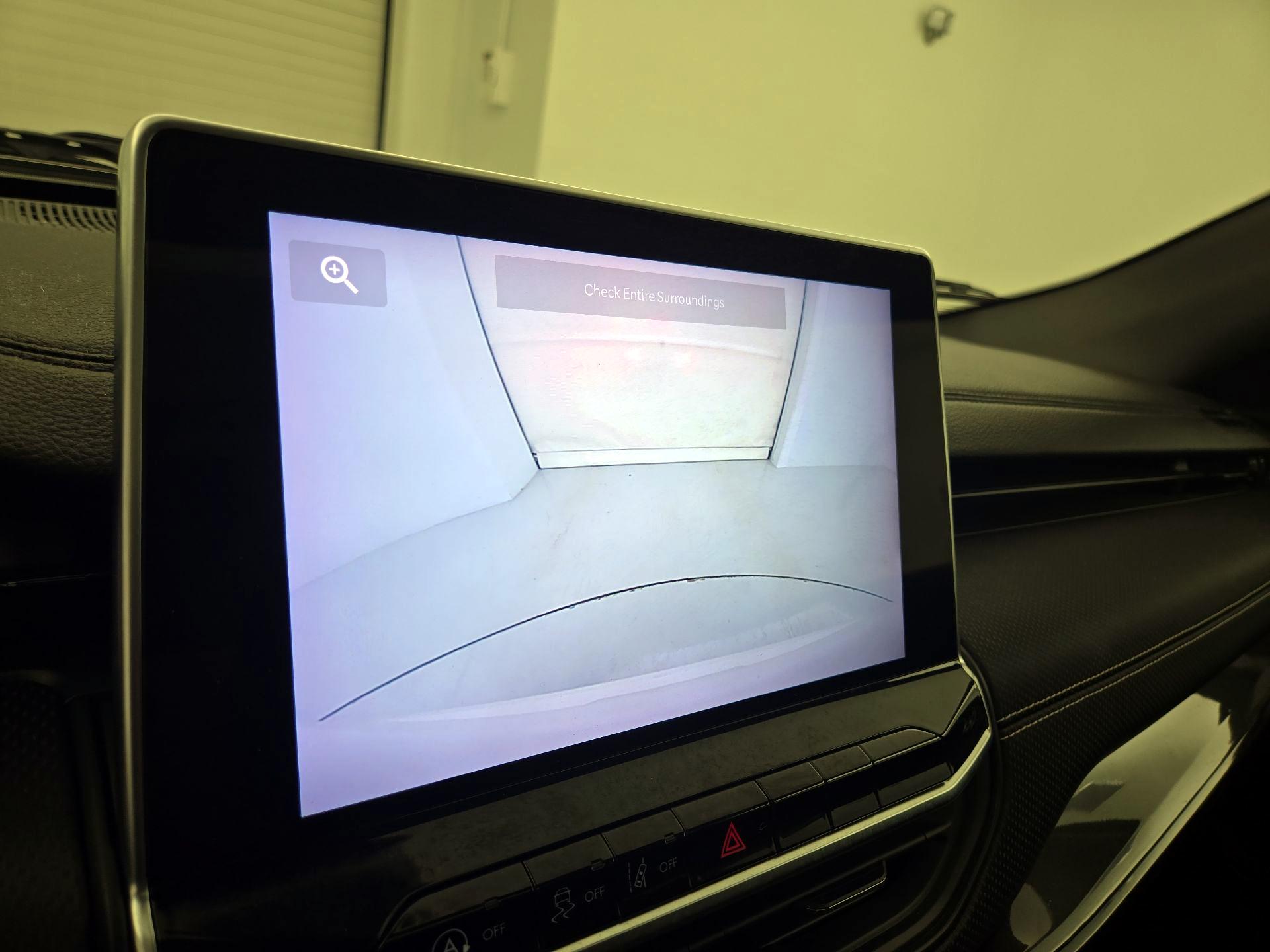 Thumbnail: 2022 Jeep Compass - 14