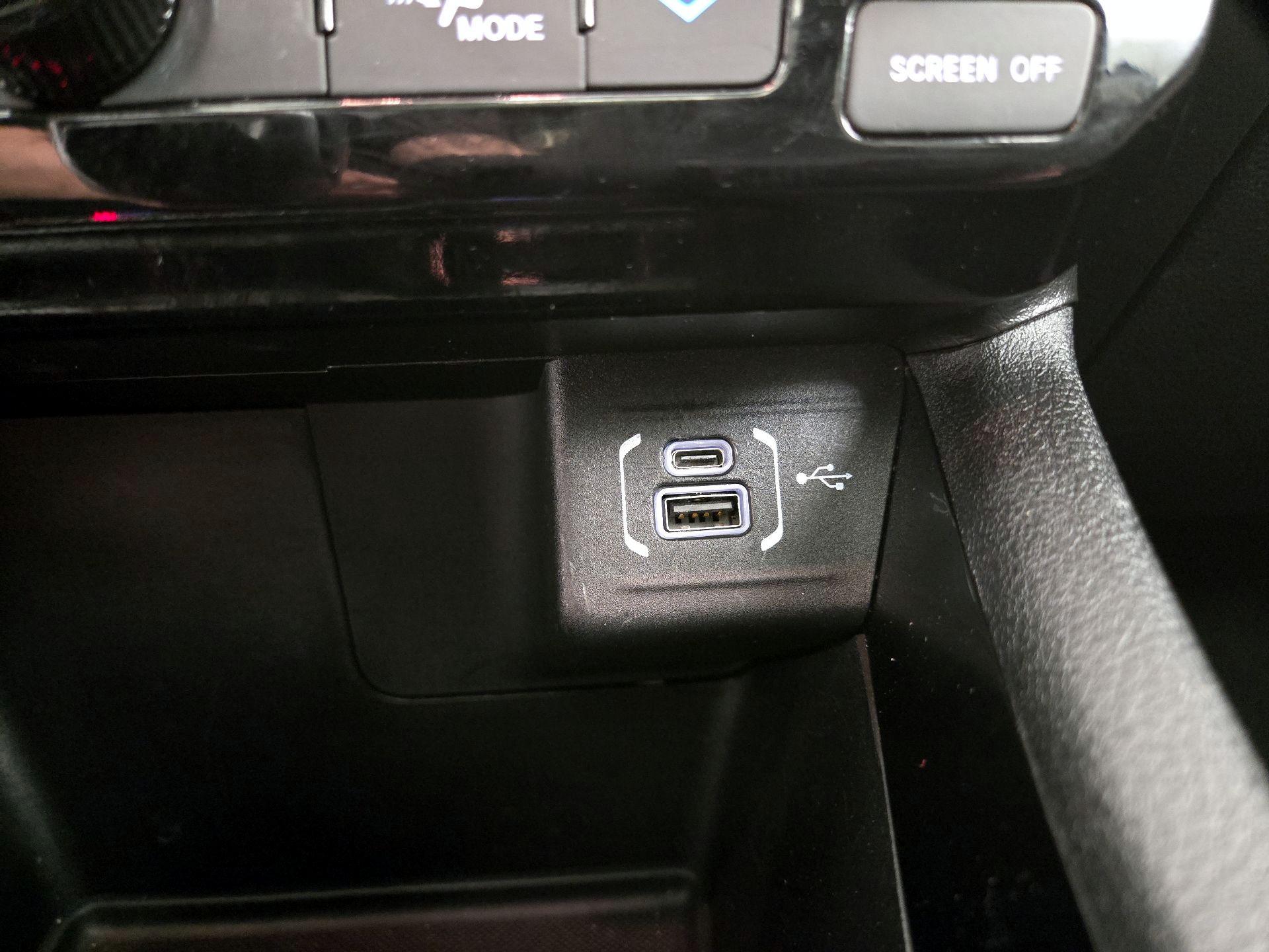 Thumbnail: 2022 Jeep Compass - 18