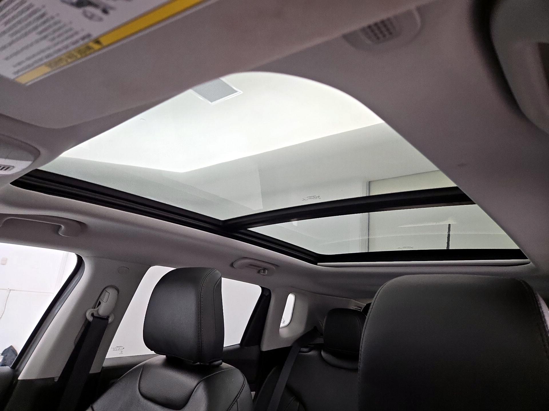 Thumbnail: 2022 Jeep Compass - 19