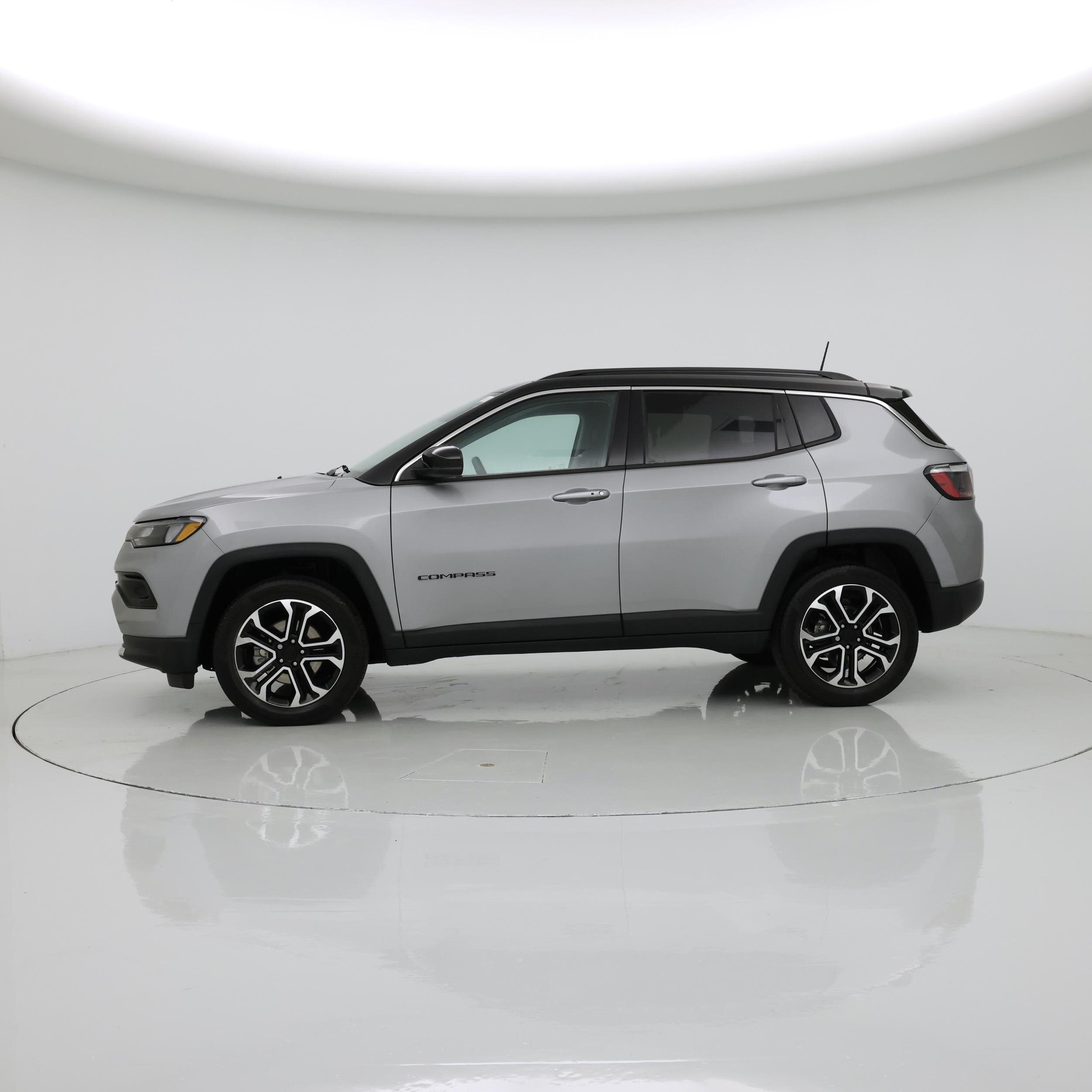 Thumbnail: 2022 Jeep Compass - 3