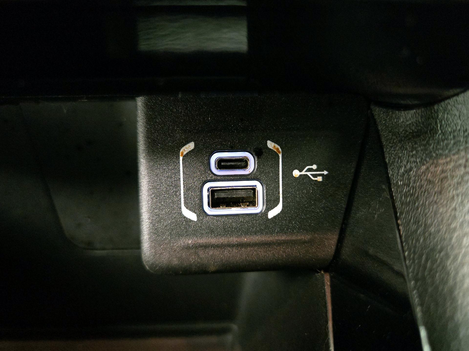 Thumbnail: 2023 Jeep Compass - 18