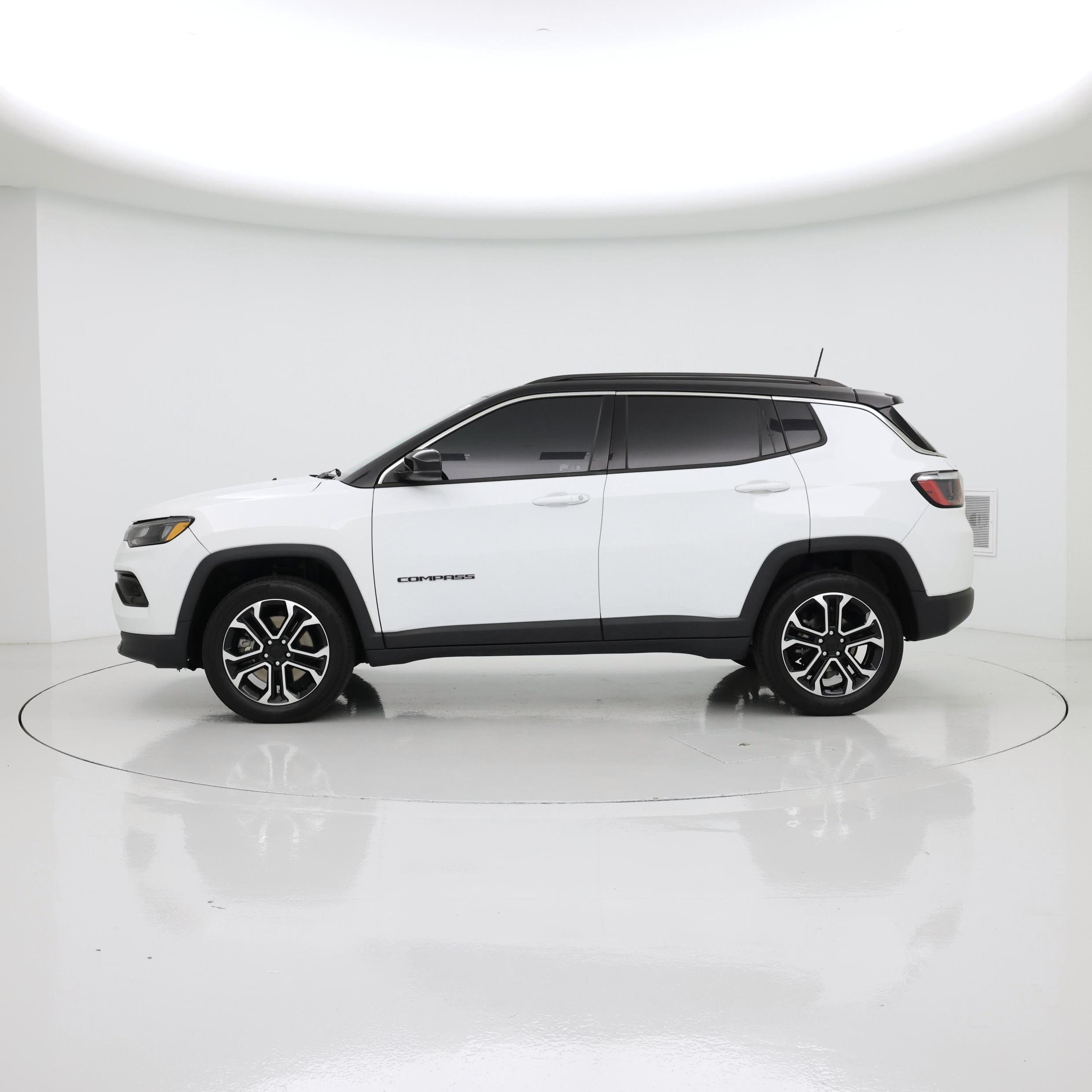 Thumbnail: 2023 Jeep Compass - 3