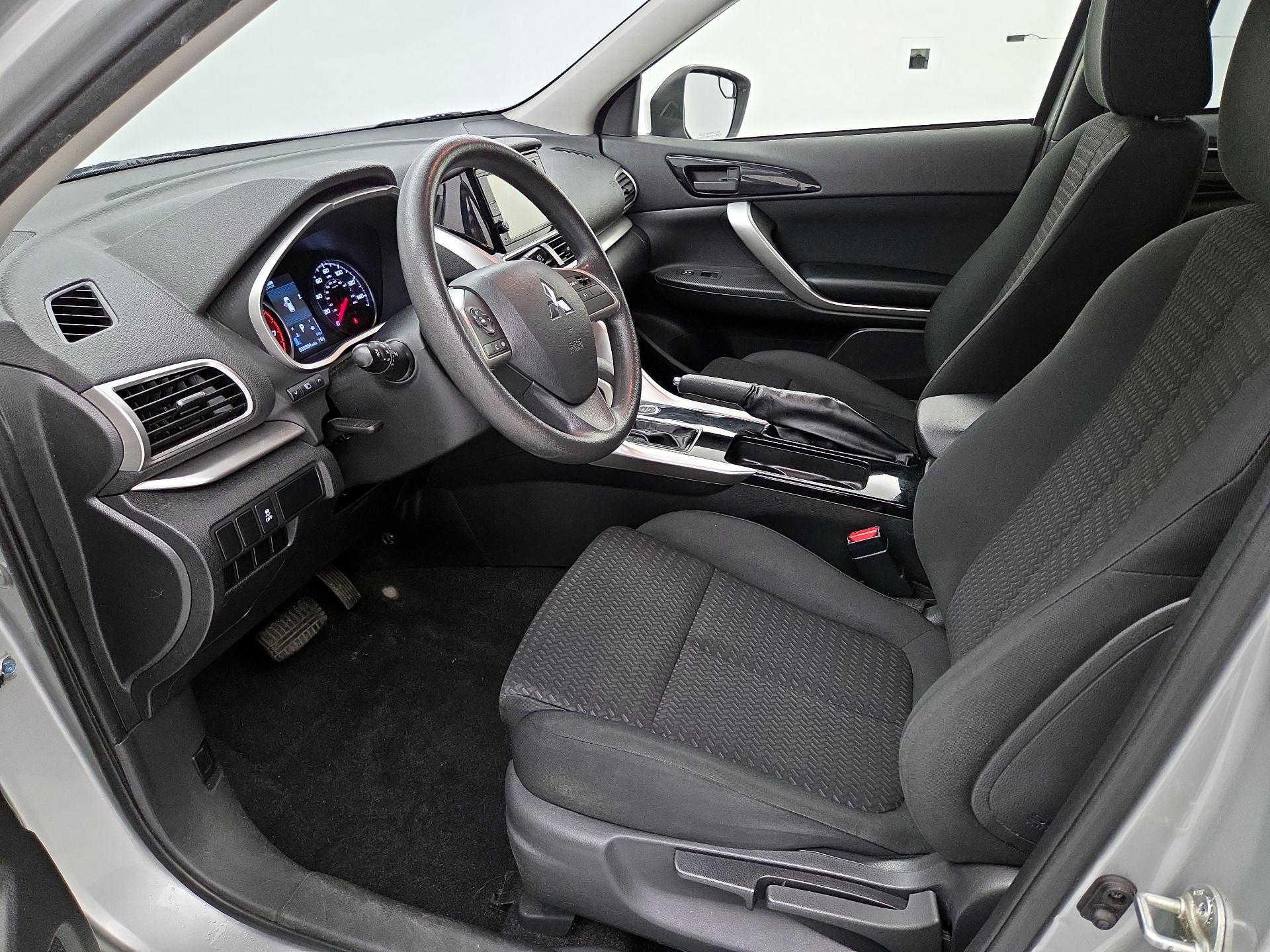 Thumbnail: 2020 Mitsubishi Eclipse Cross - 11