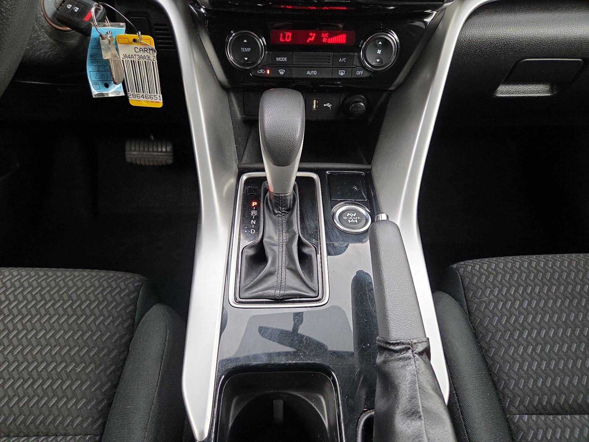 Thumbnail: 2020 Mitsubishi Eclipse Cross - 17