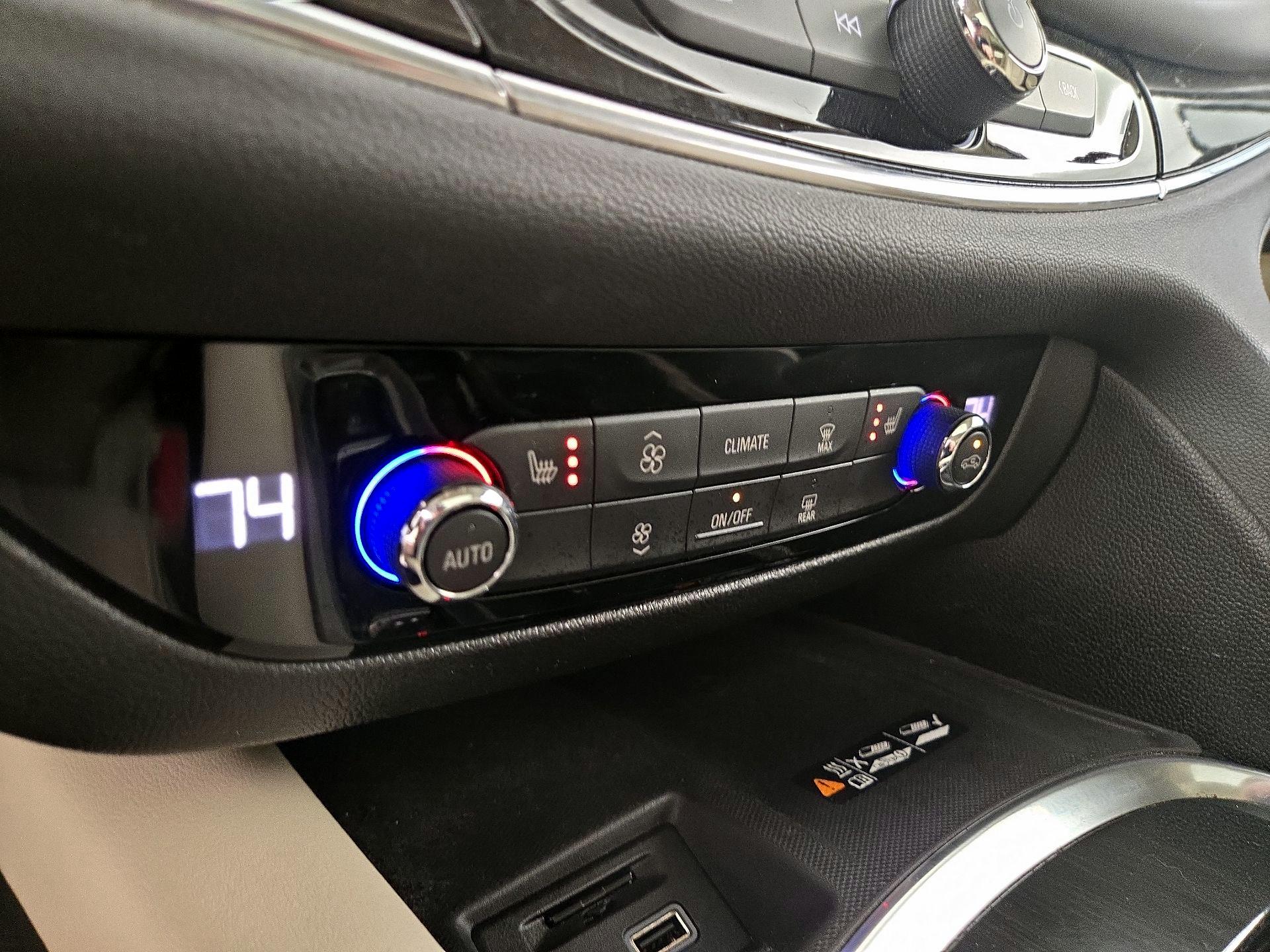 Thumbnail: 2022 Buick Enclave - 17