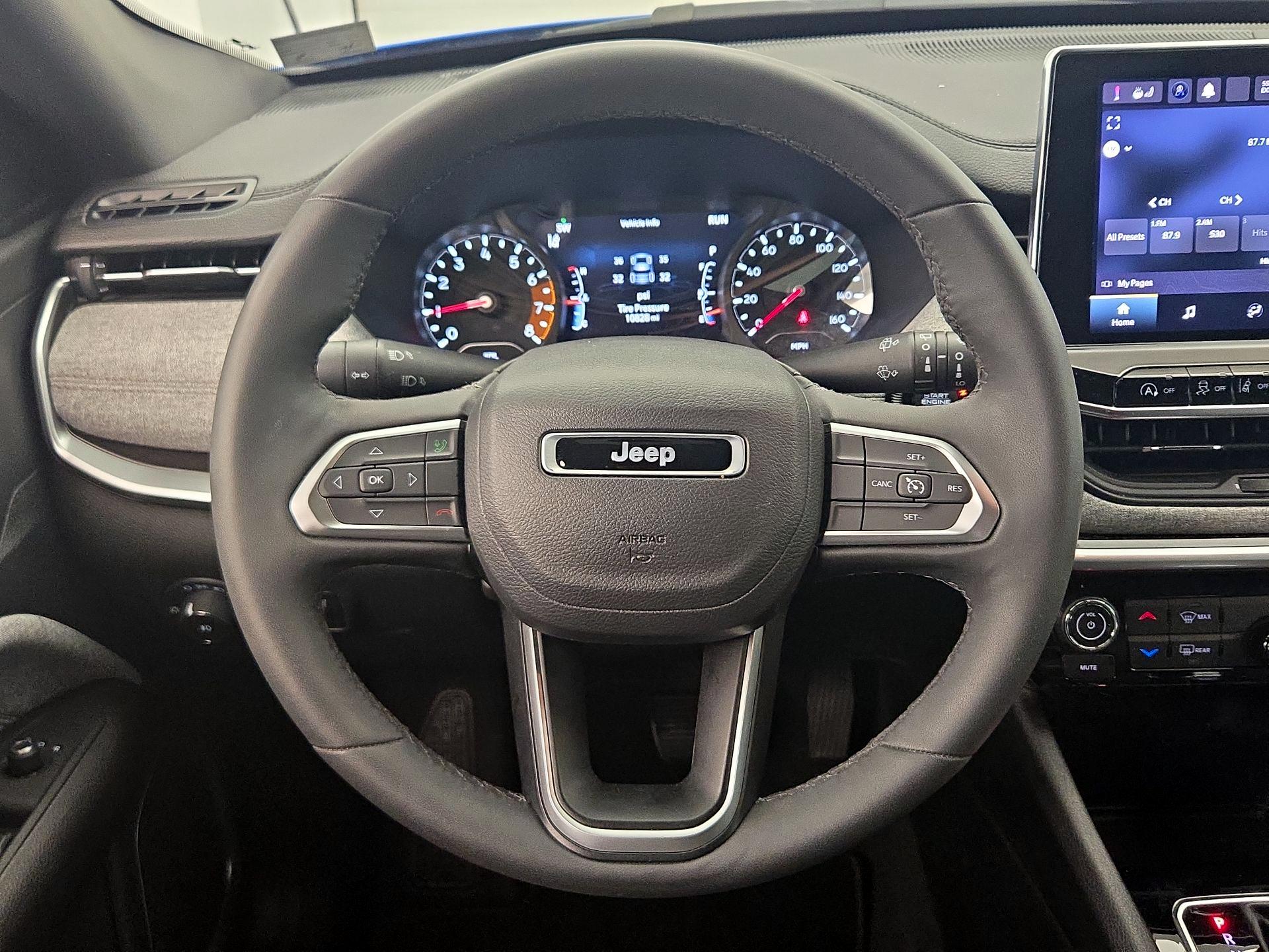 Thumbnail: 2023 Jeep Compass - 10