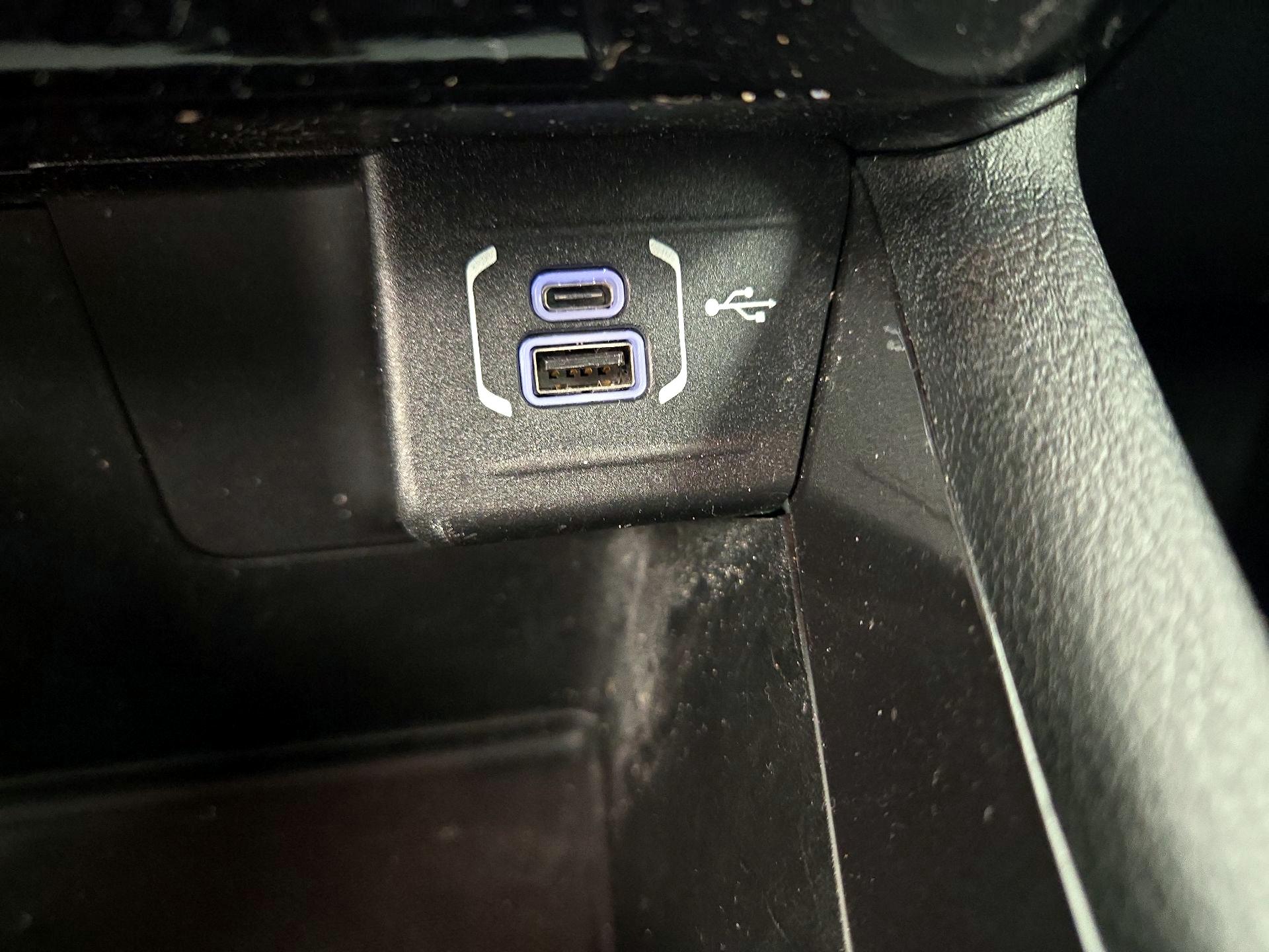 Thumbnail: 2023 Jeep Compass - 18