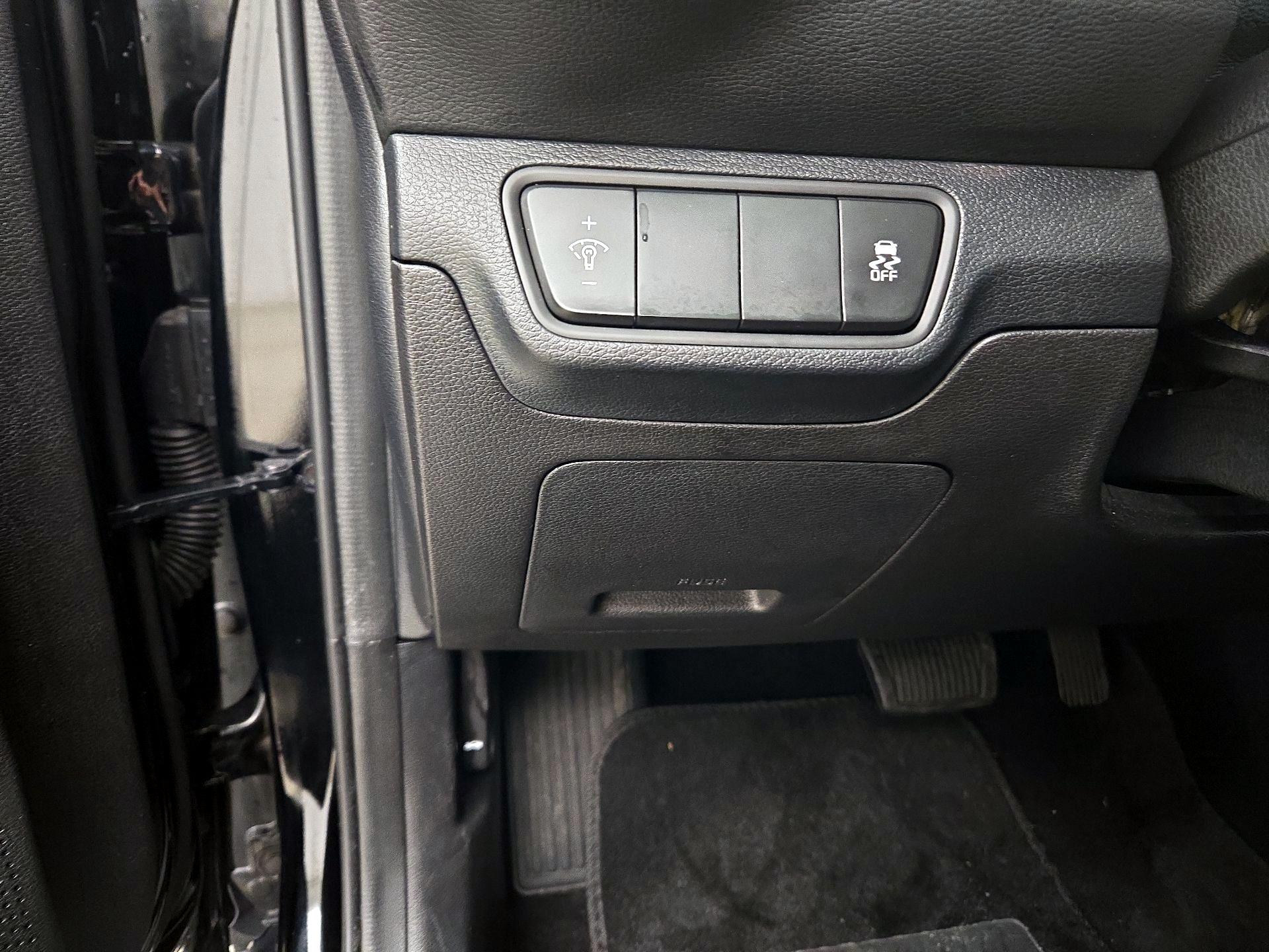 Thumbnail: 2024 Kia Forte - 11