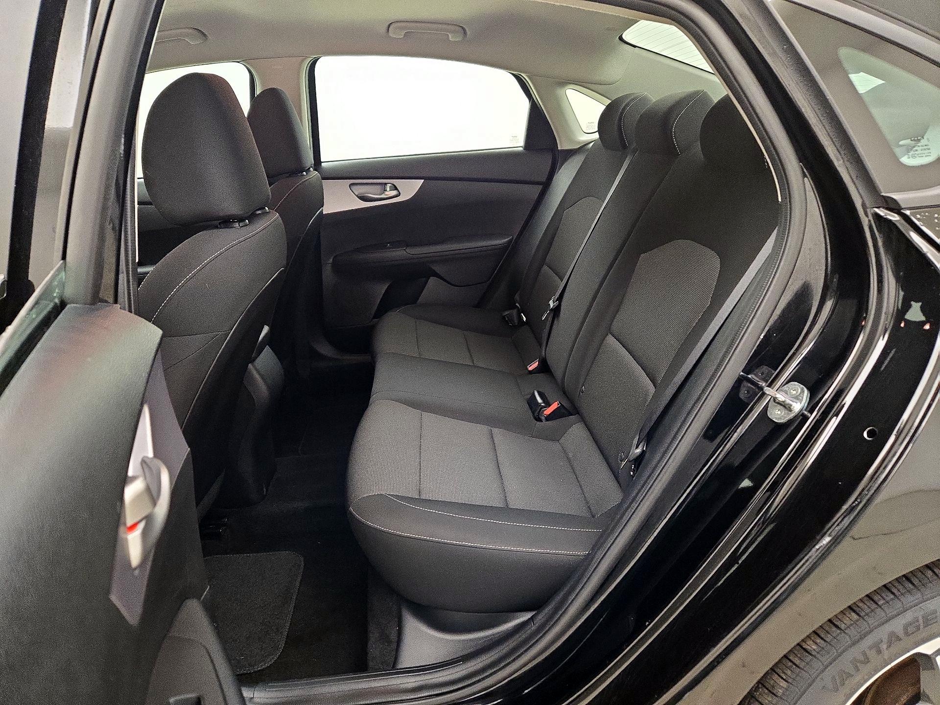 Thumbnail: 2024 Kia Forte - 17