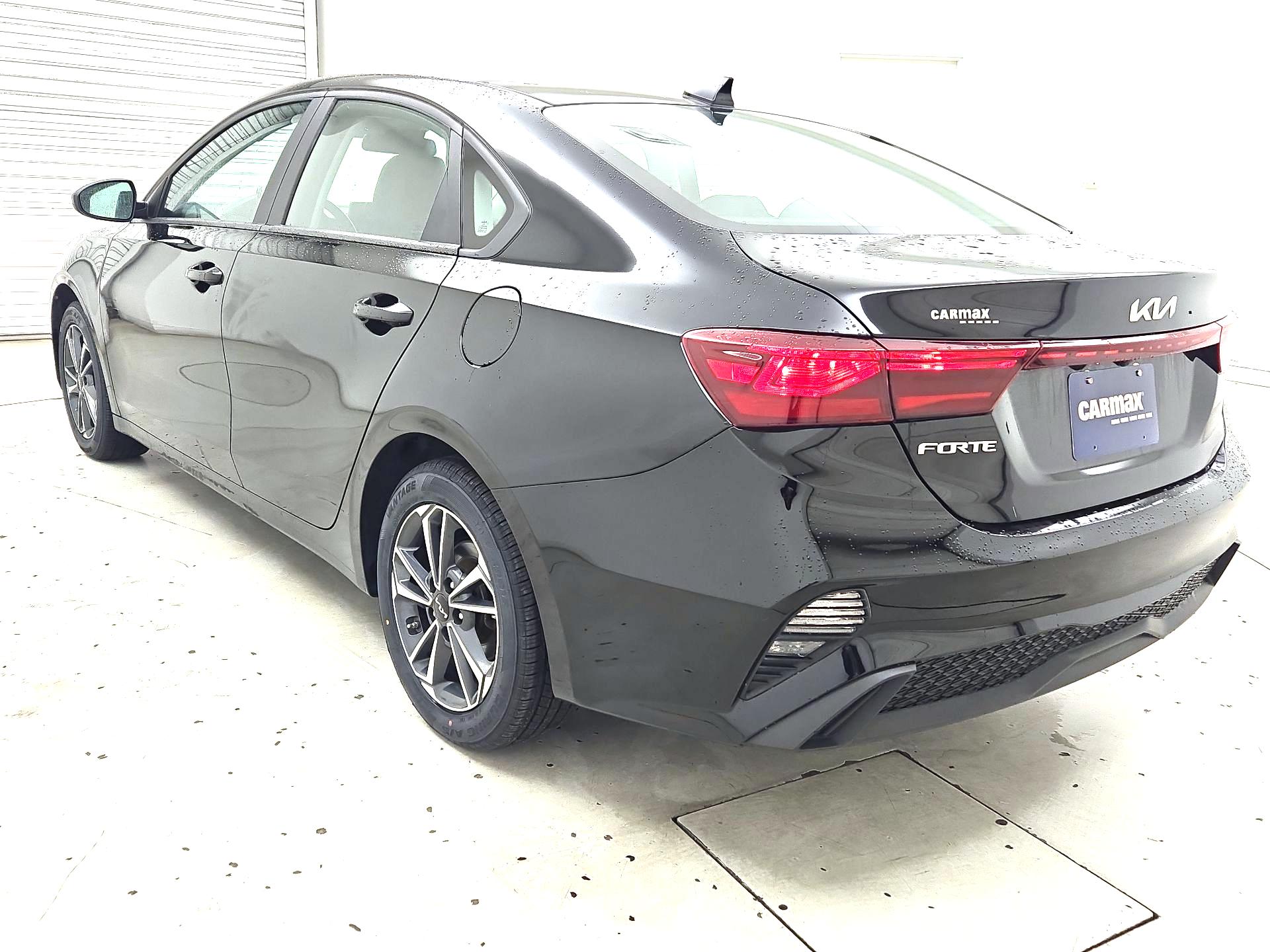 Thumbnail: 2024 Kia Forte - 7