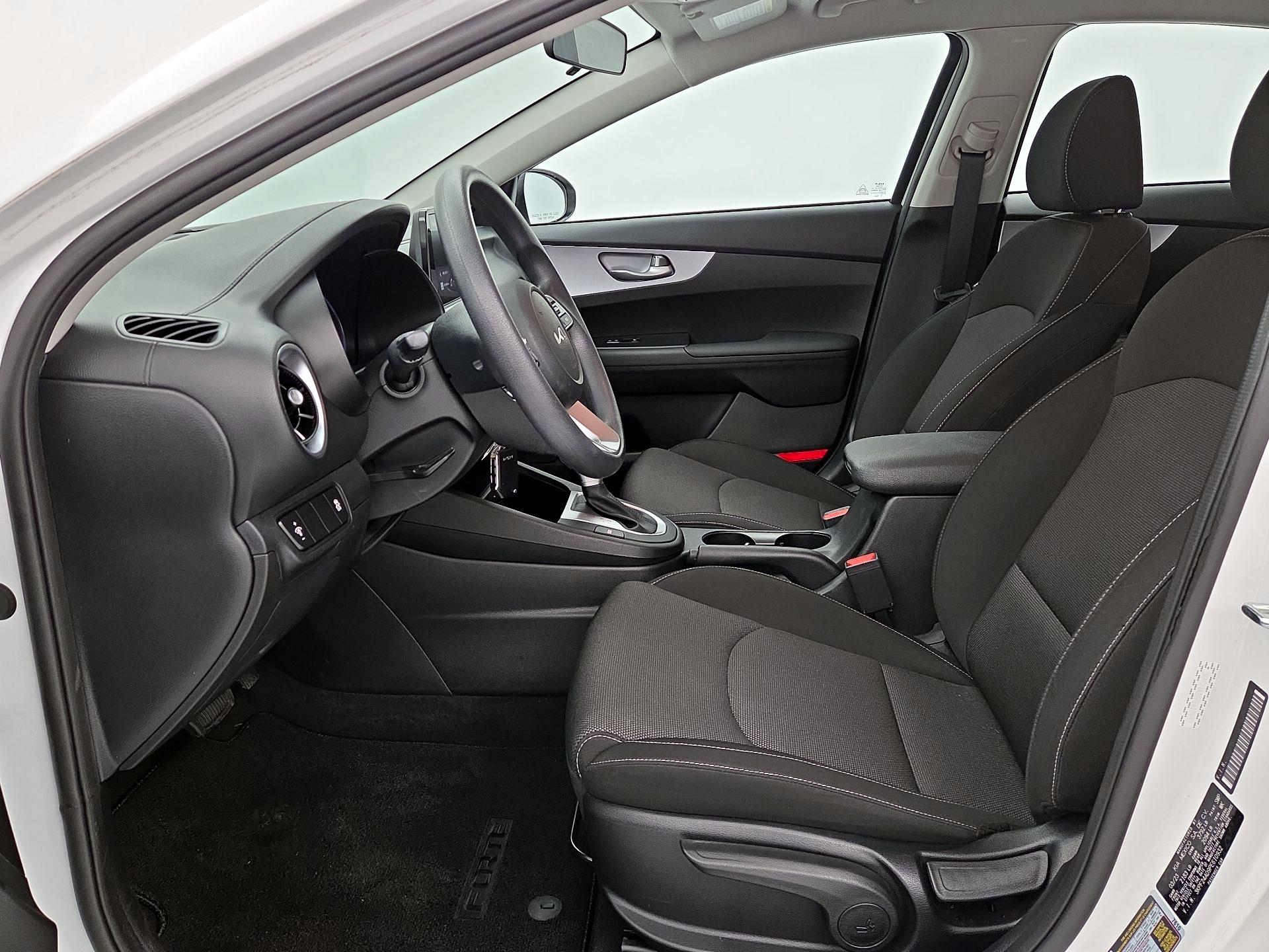 Thumbnail: 2023 Kia Forte - 11