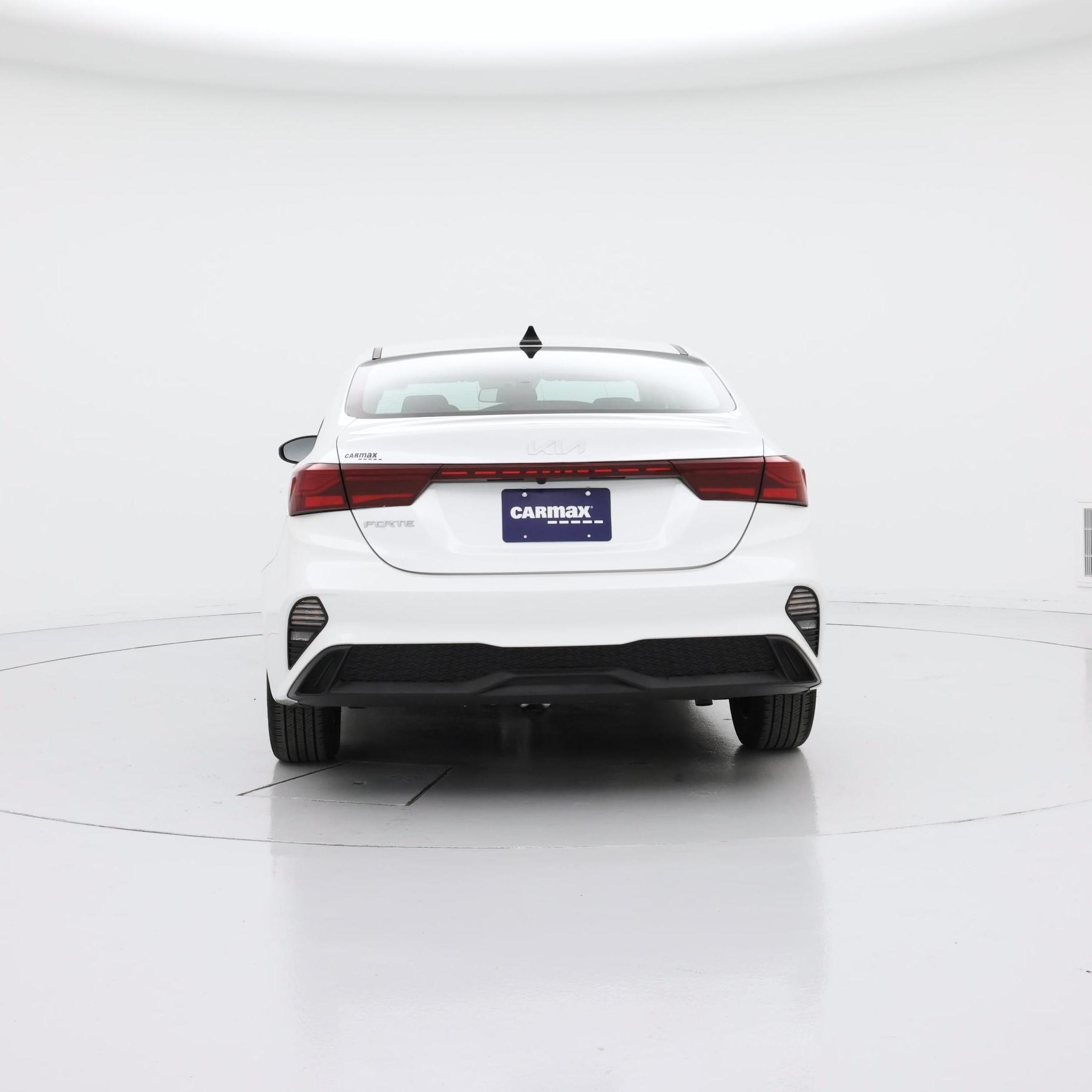 Thumbnail: 2023 Kia Forte - 6