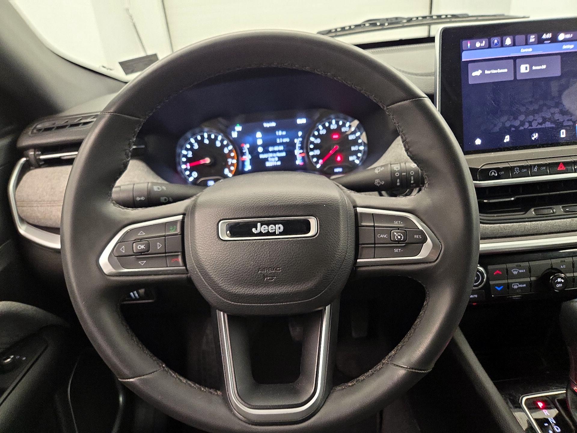 Thumbnail: 2023 Jeep Compass - 10