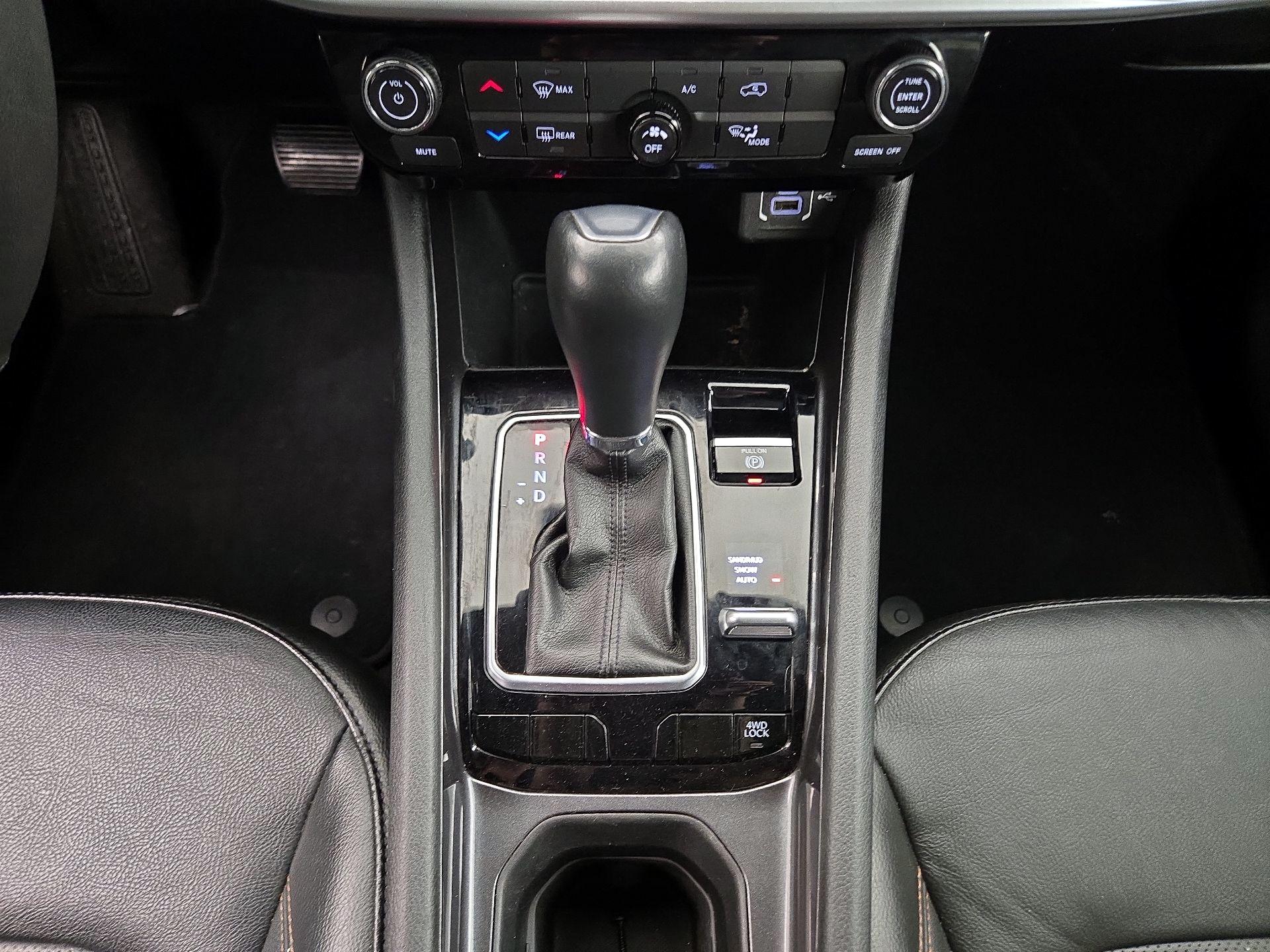 Thumbnail: 2023 Jeep Compass - 17