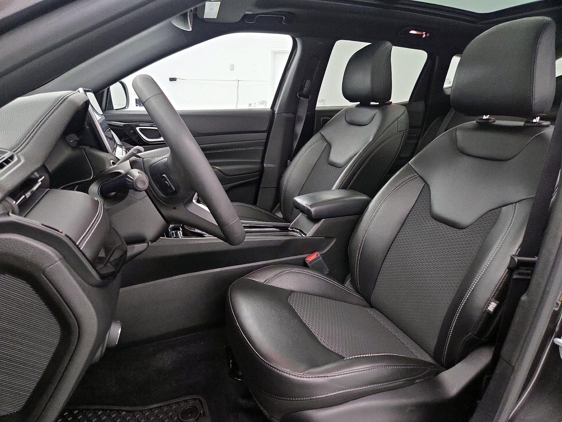 Thumbnail: 2023 Jeep Compass - 11