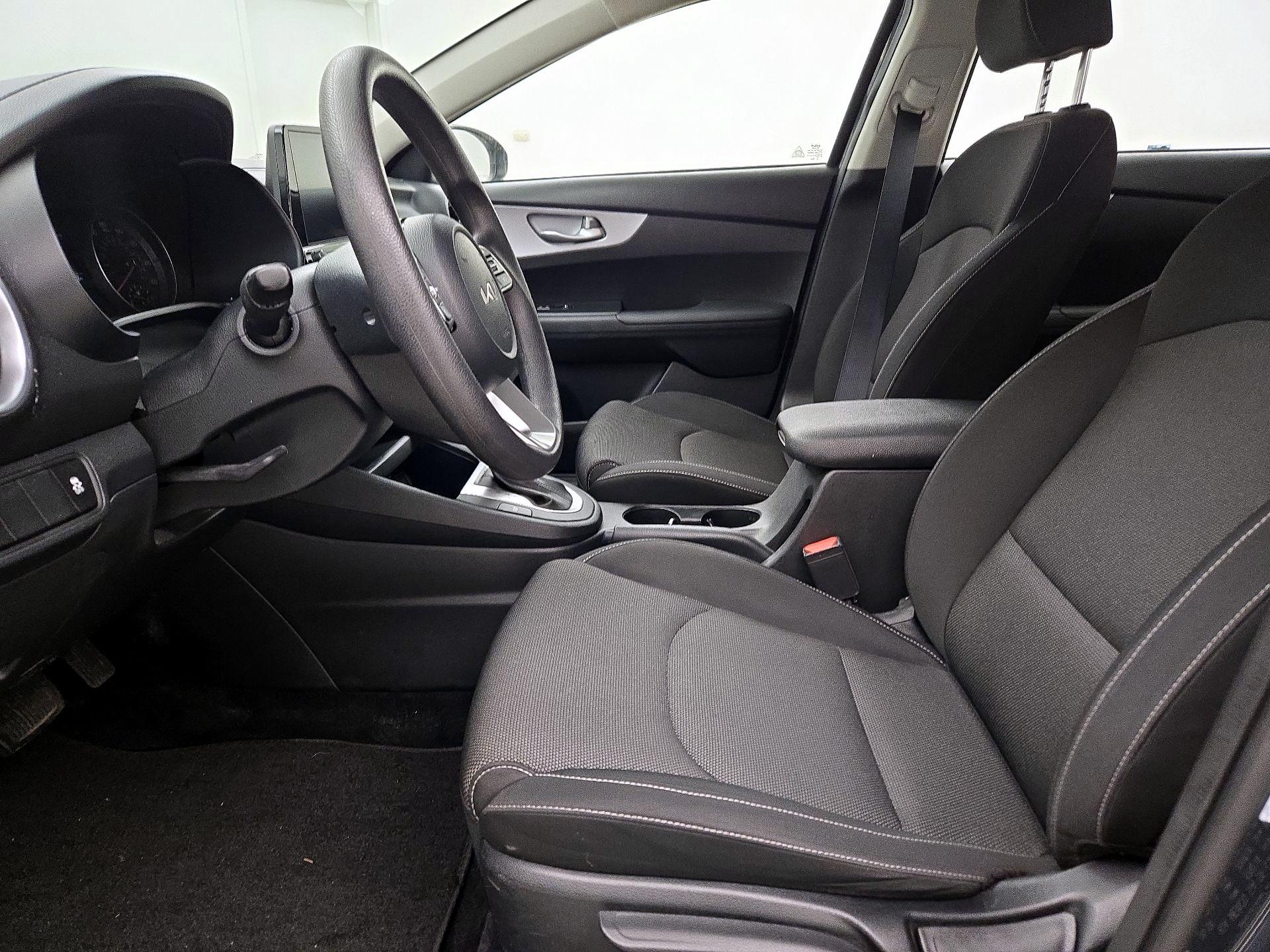 Thumbnail: 2024 Kia Forte - 11