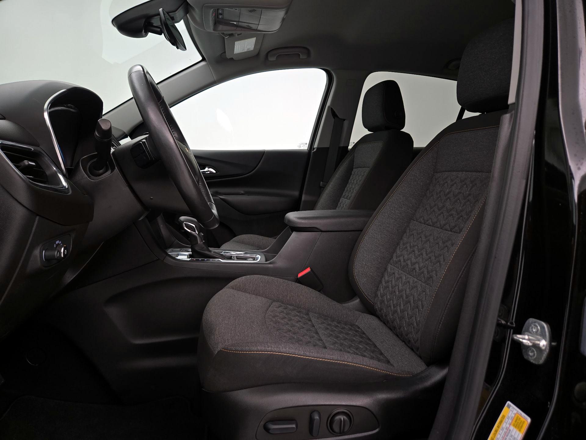 Thumbnail: 2022 Chevrolet Equinox - 11