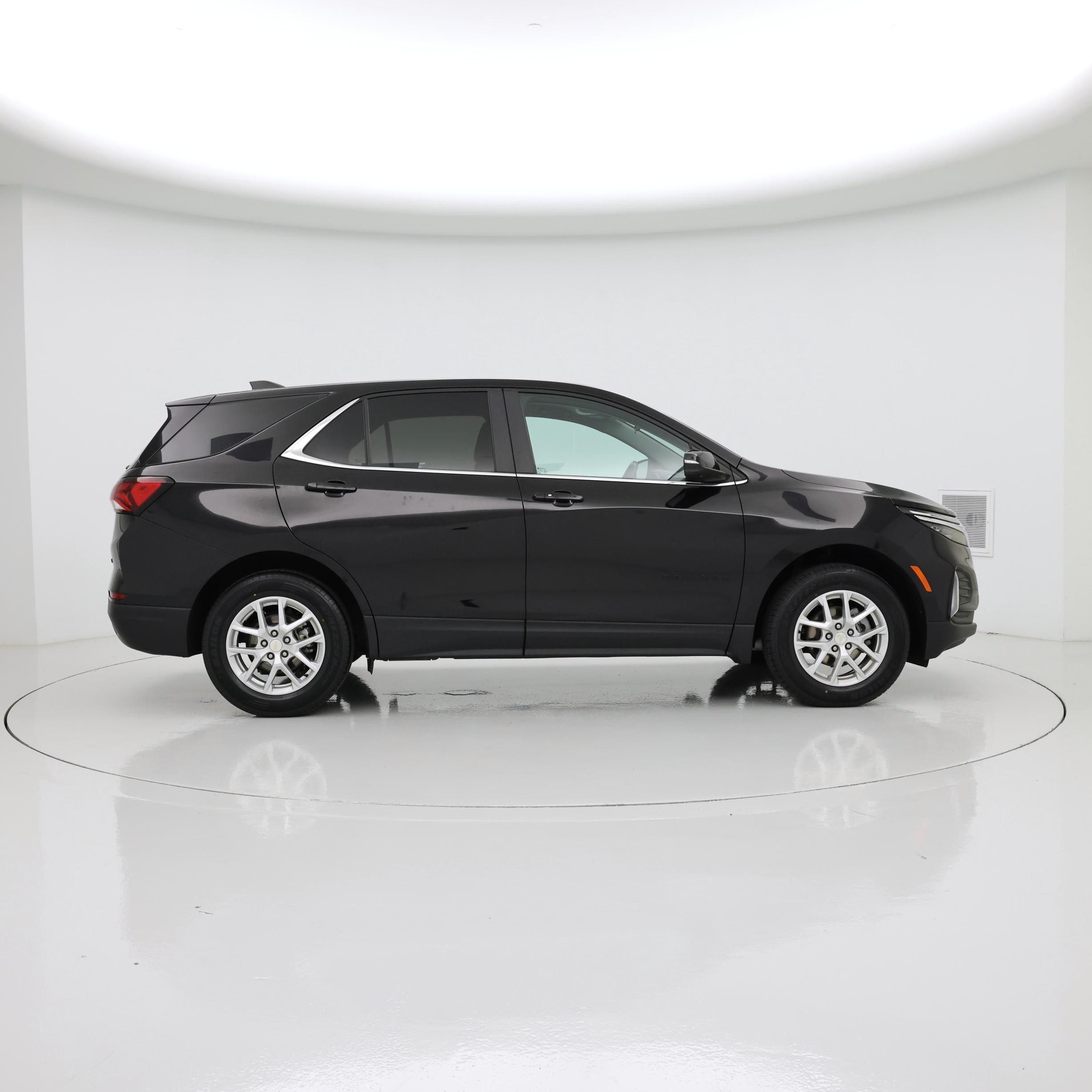 Thumbnail: 2022 Chevrolet Equinox - 7