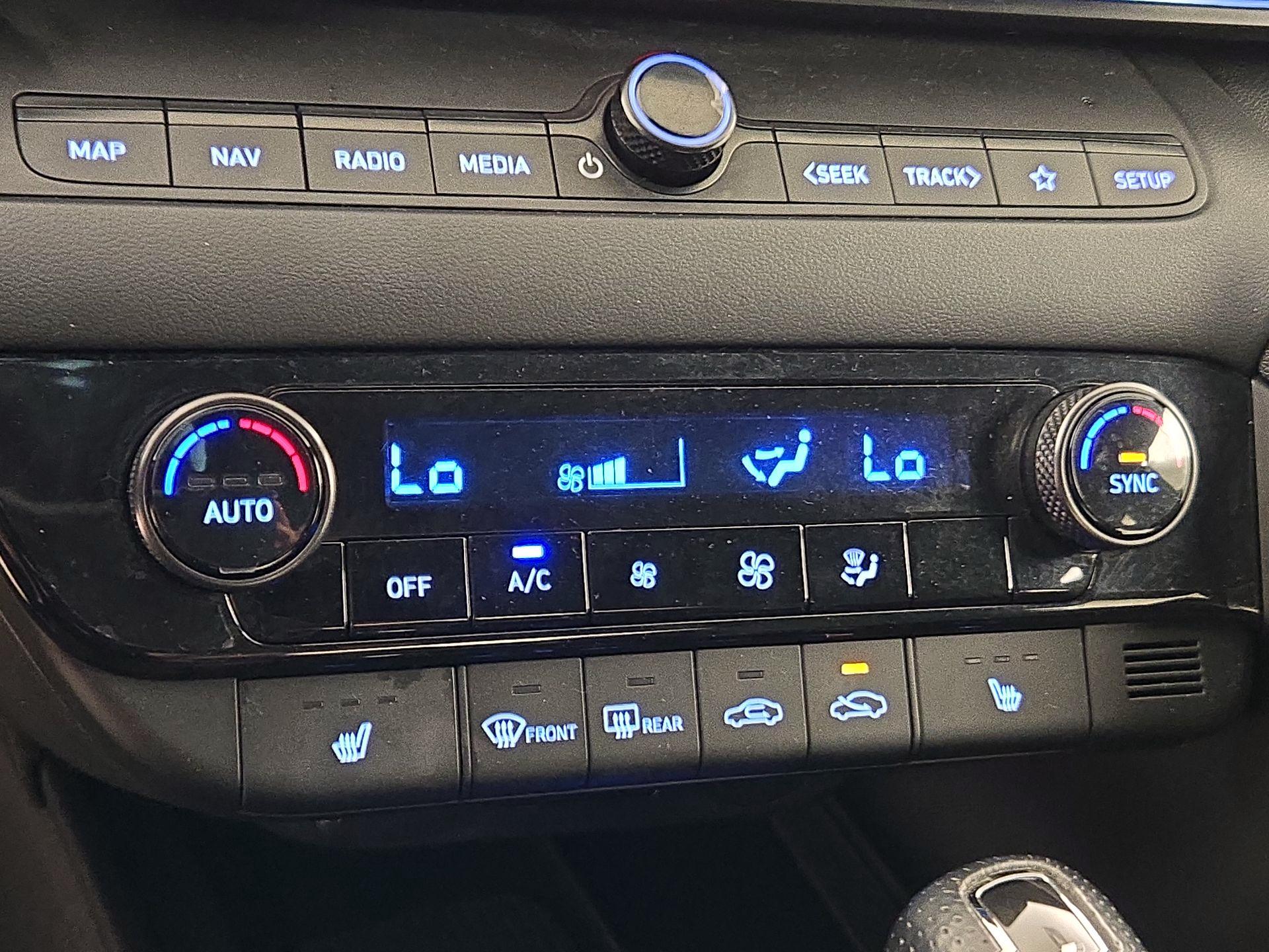 Thumbnail: 2024 Hyundai Elantra - 16