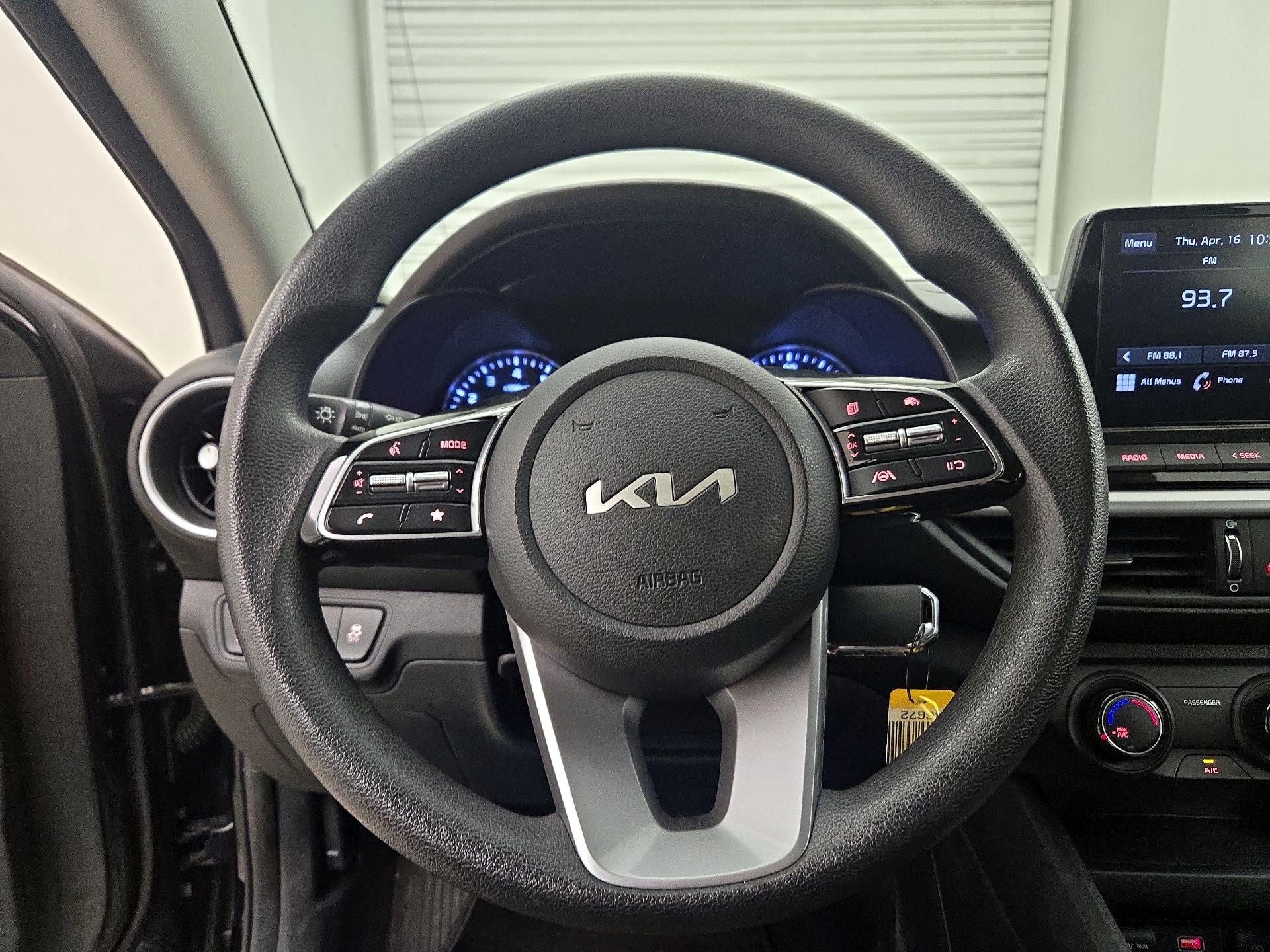 Thumbnail: 2024 Kia Forte - 10