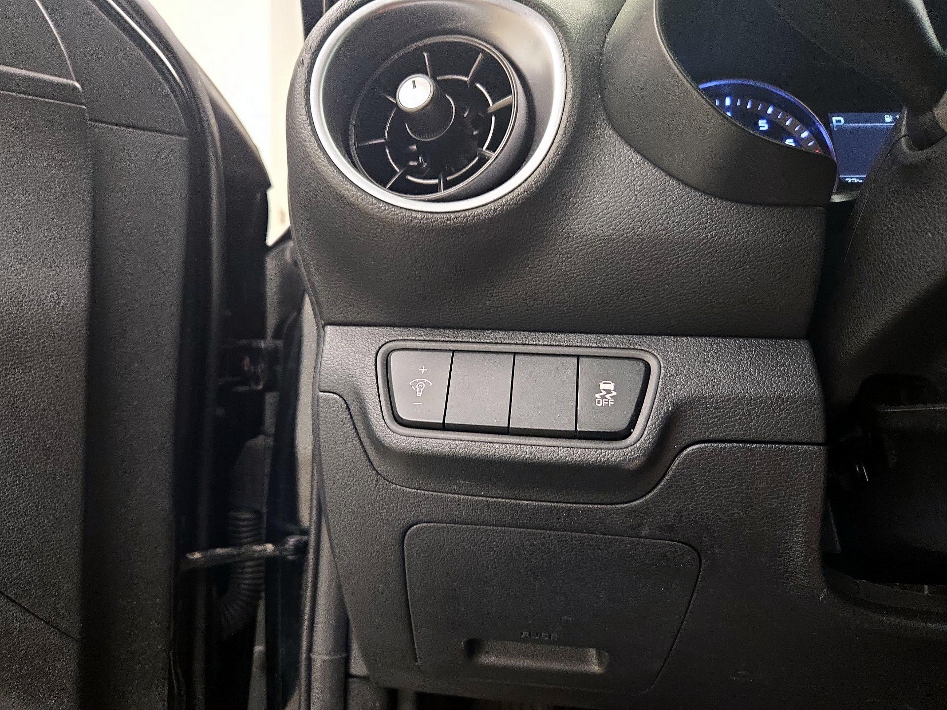 Thumbnail: 2024 Kia Forte - 13