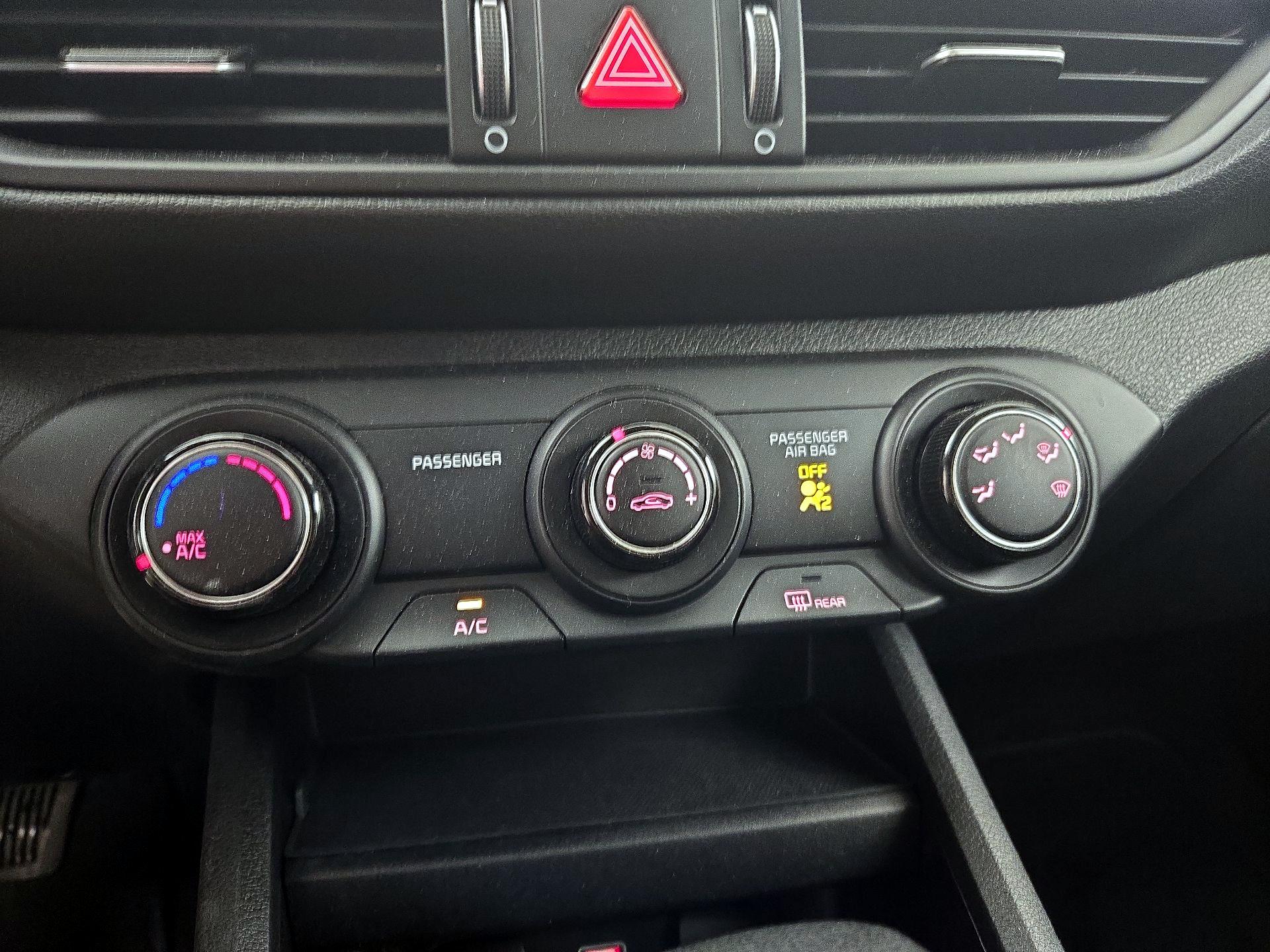 Thumbnail: 2024 Kia Forte - 16