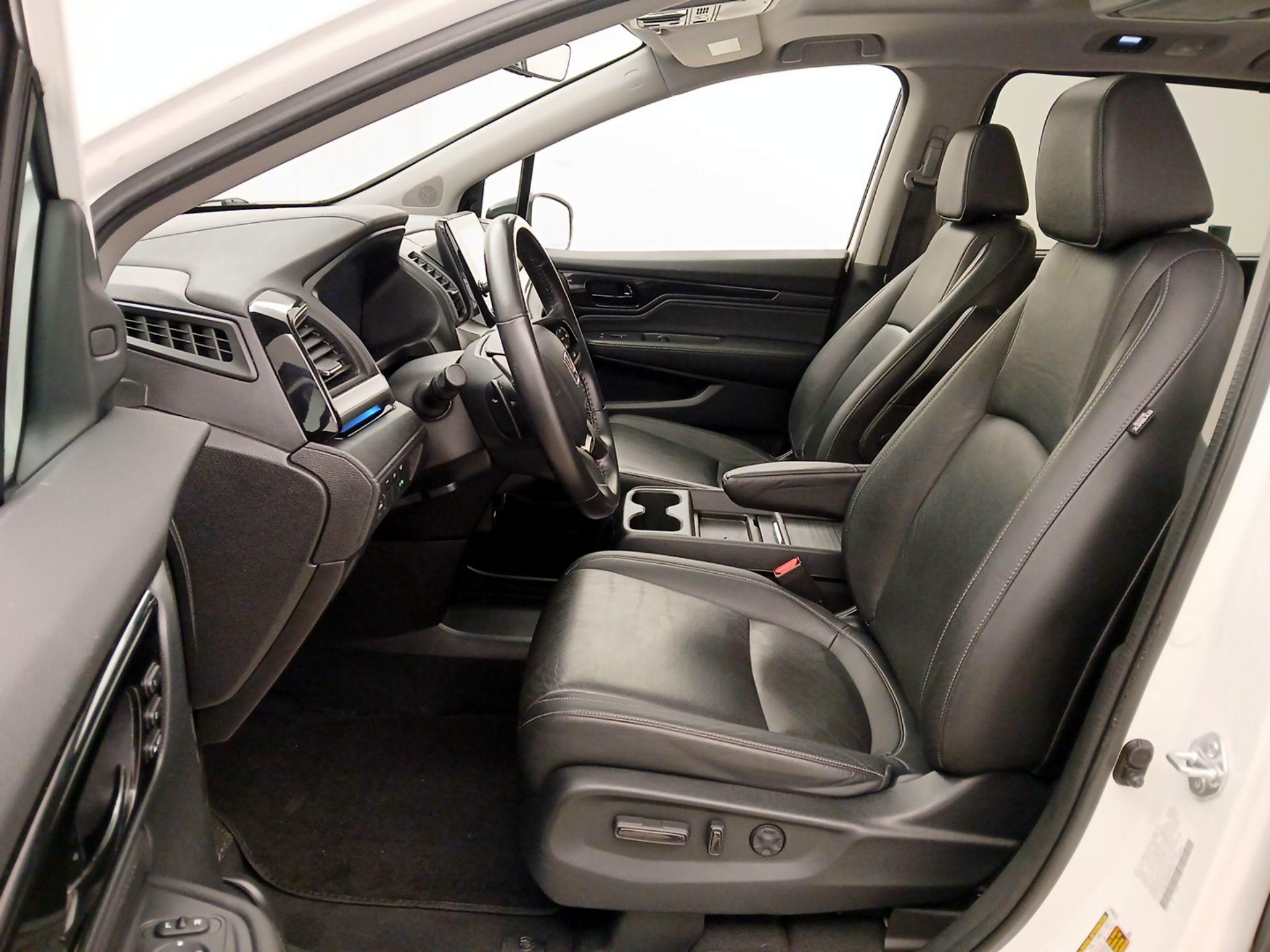 Thumbnail: 2023 Honda Odyssey - 11