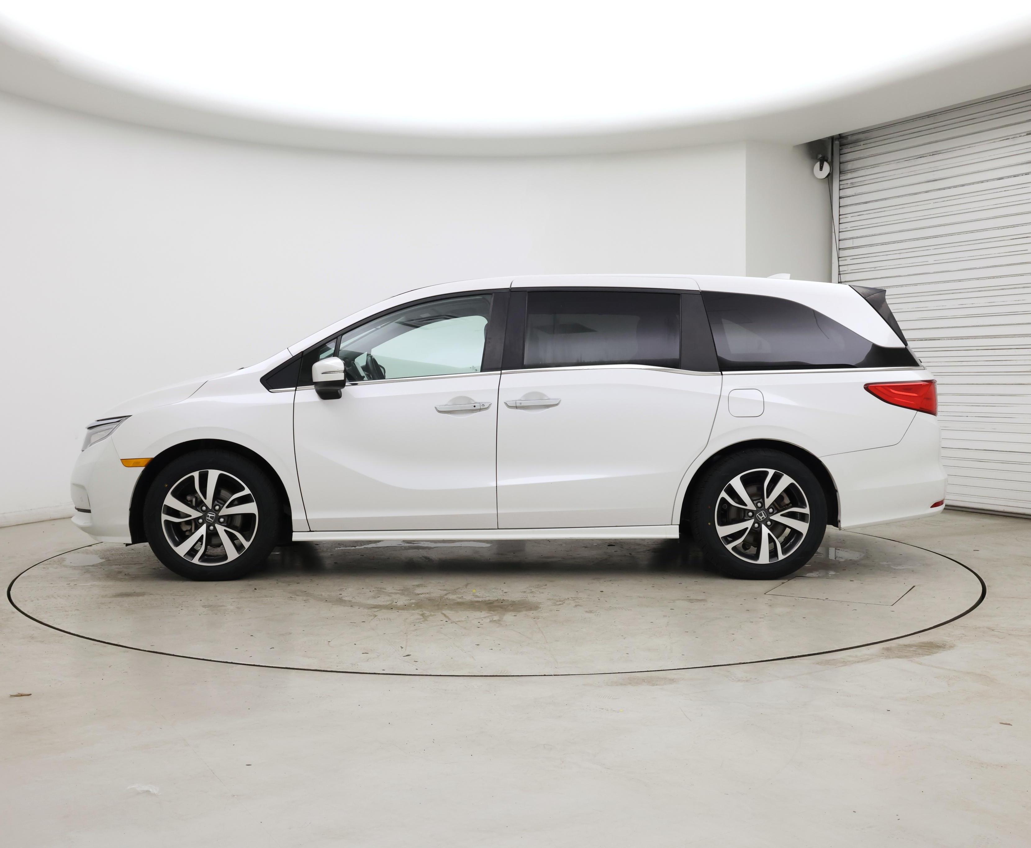 Thumbnail: 2023 Honda Odyssey - 3