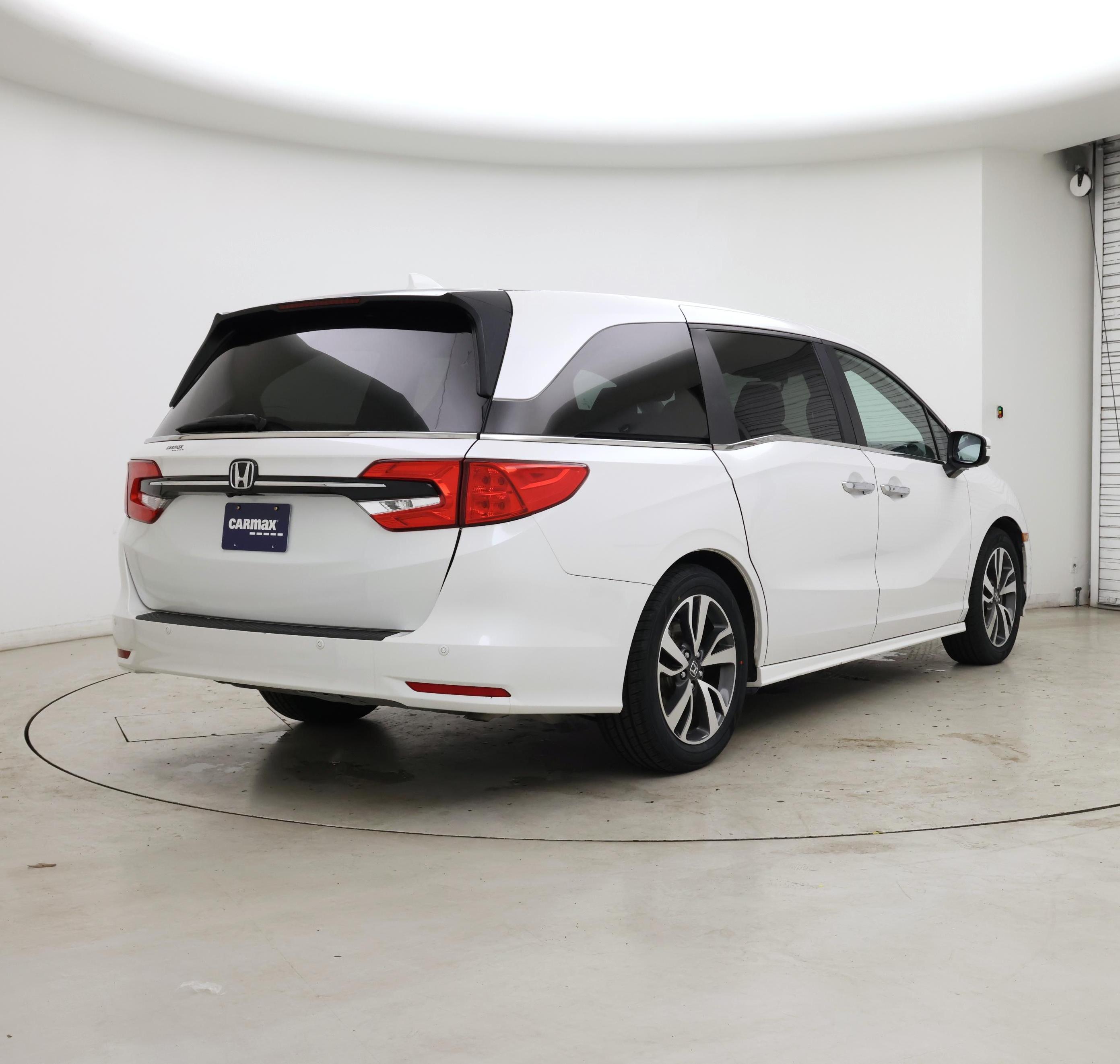 Thumbnail: 2023 Honda Odyssey - 8