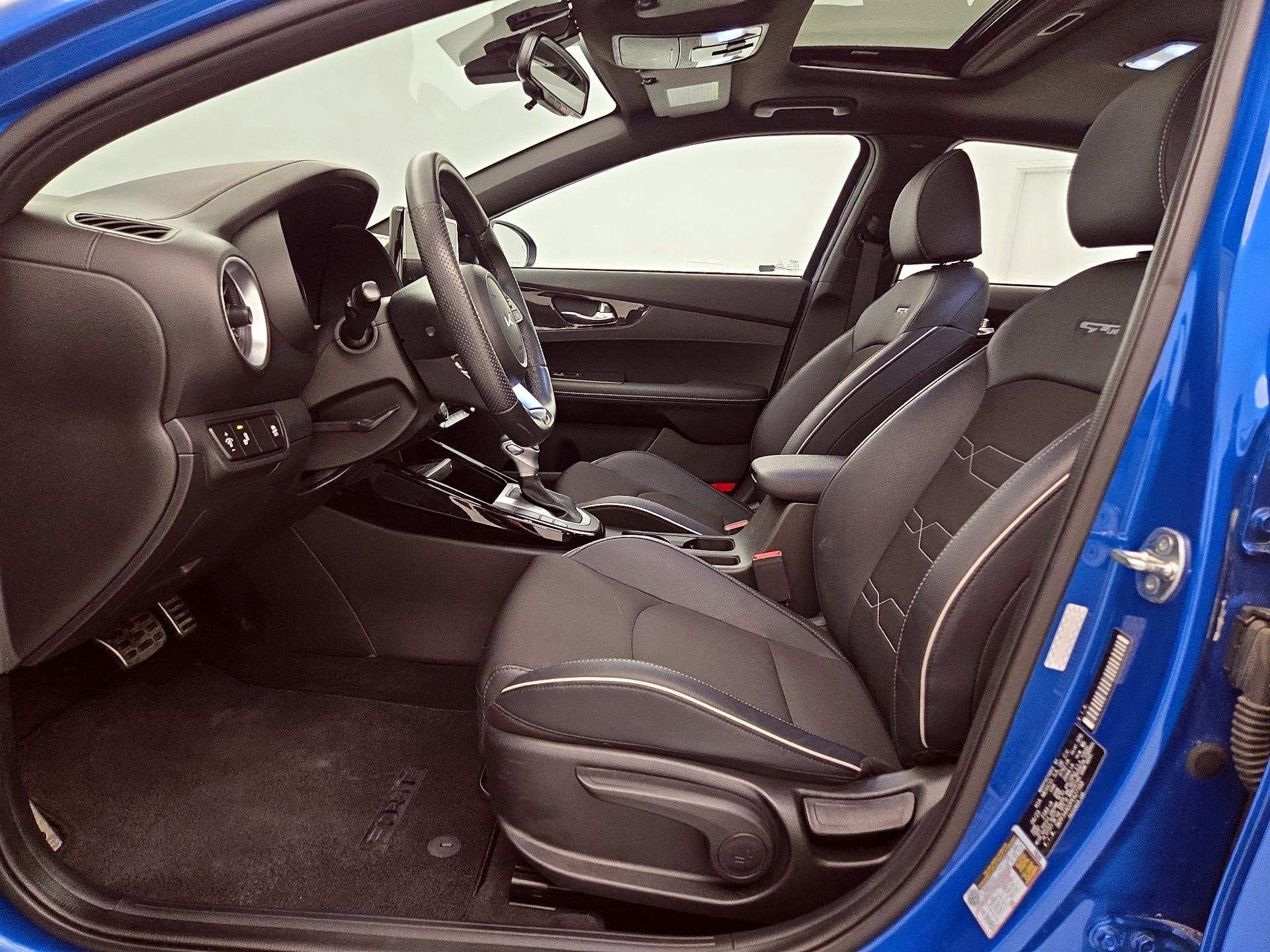 Thumbnail: 2023 Kia Forte - 11