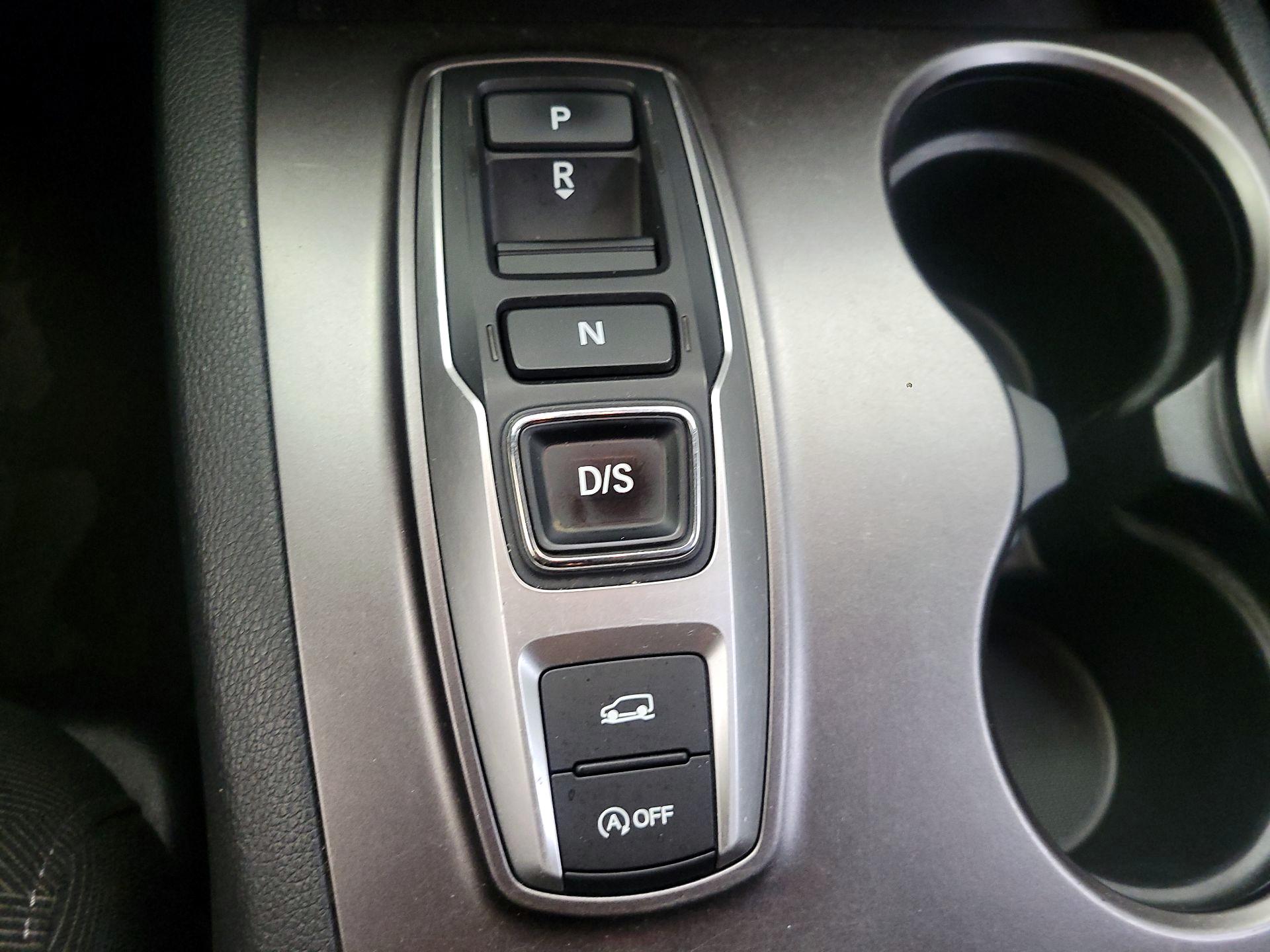 Thumbnail: 2022 Honda Pilot - 15