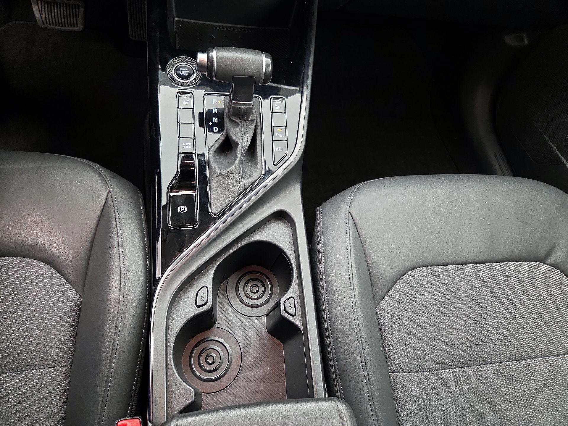 Thumbnail: 2023 Kia Niro - 18