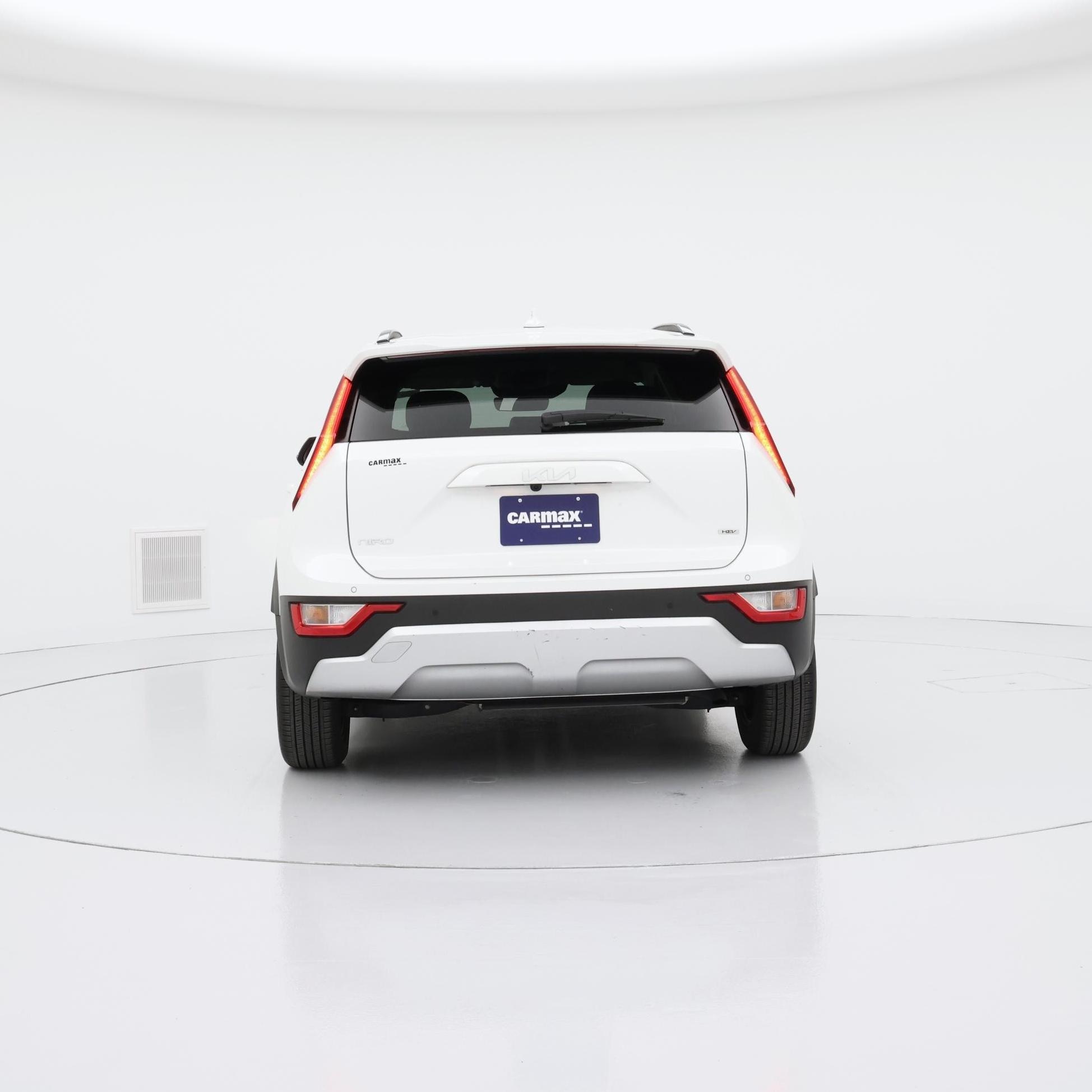 Thumbnail: 2023 Kia Niro - 6