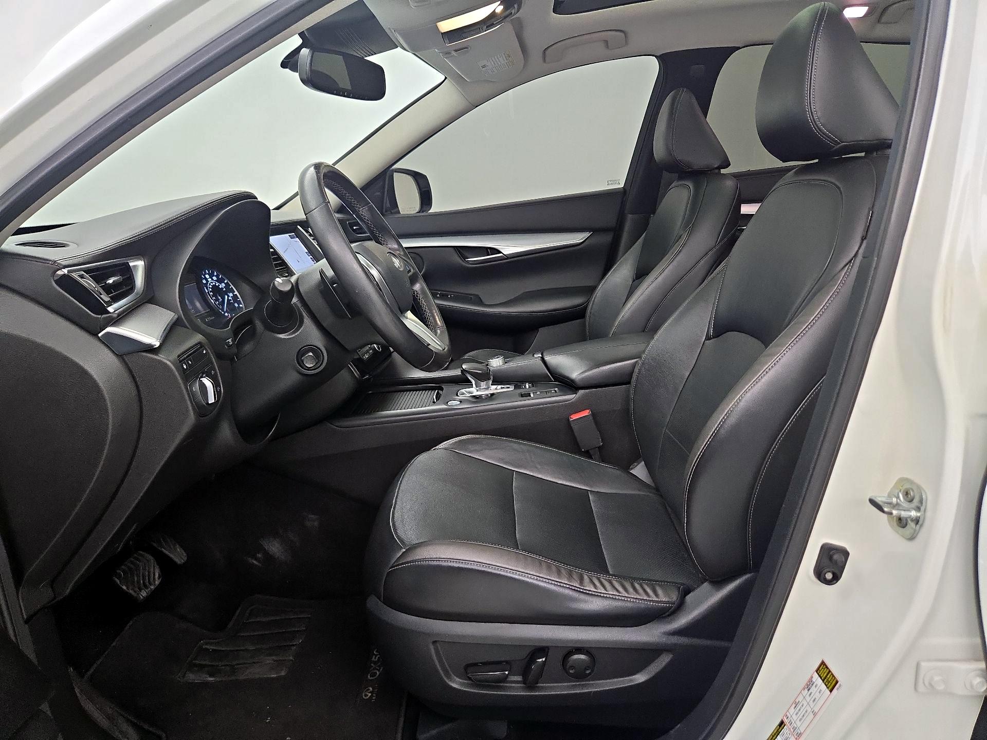 Thumbnail: 2021 INFINITI QX50 - 11