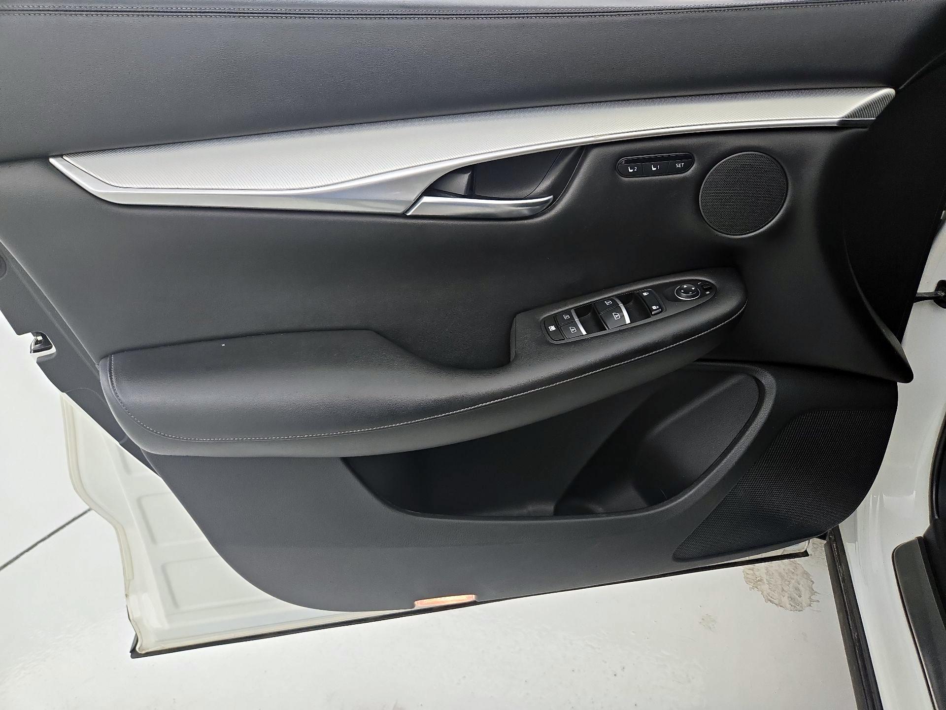Thumbnail: 2021 INFINITI QX50 - 12