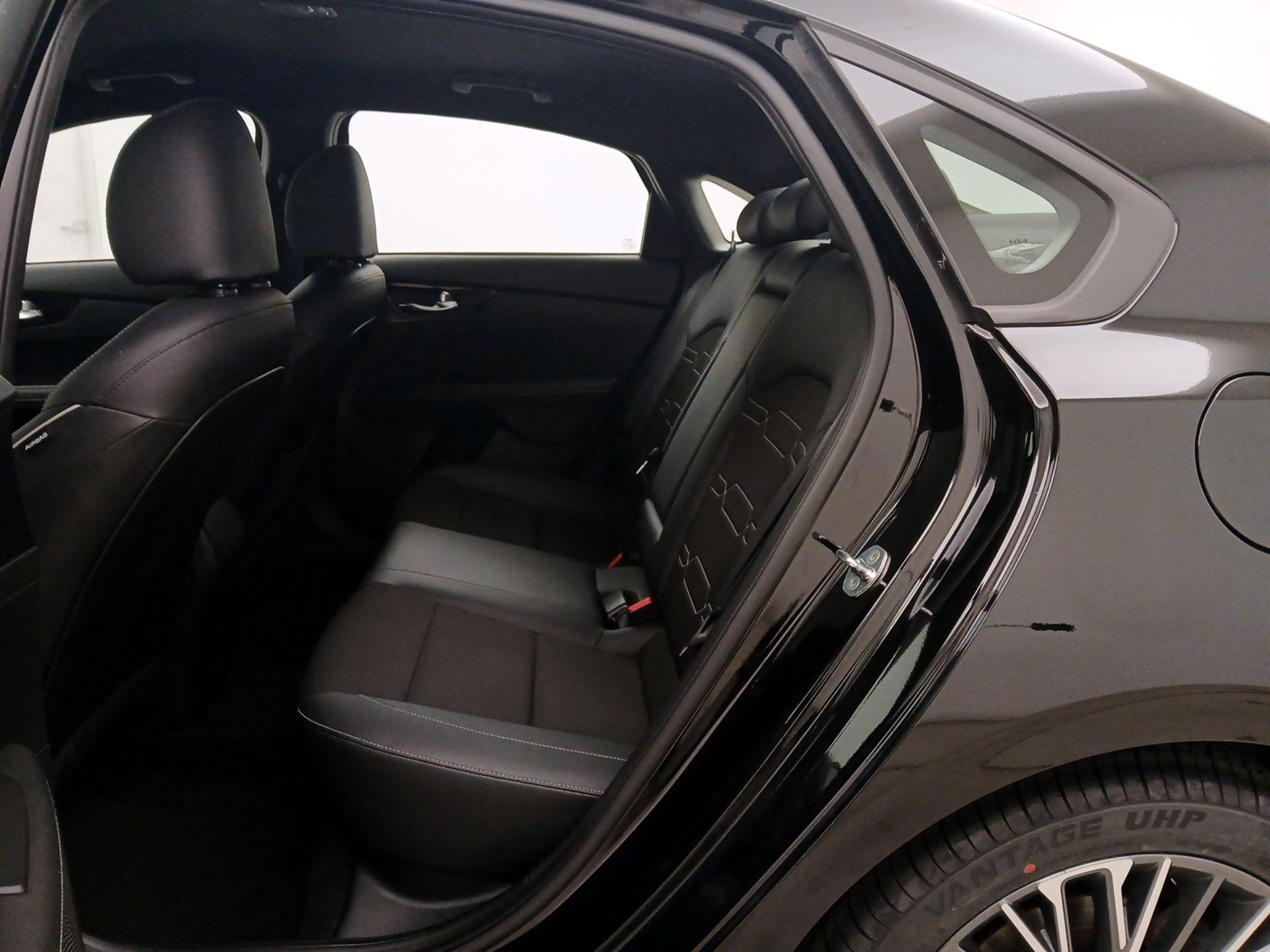 Thumbnail: 2023 Kia Forte - 20